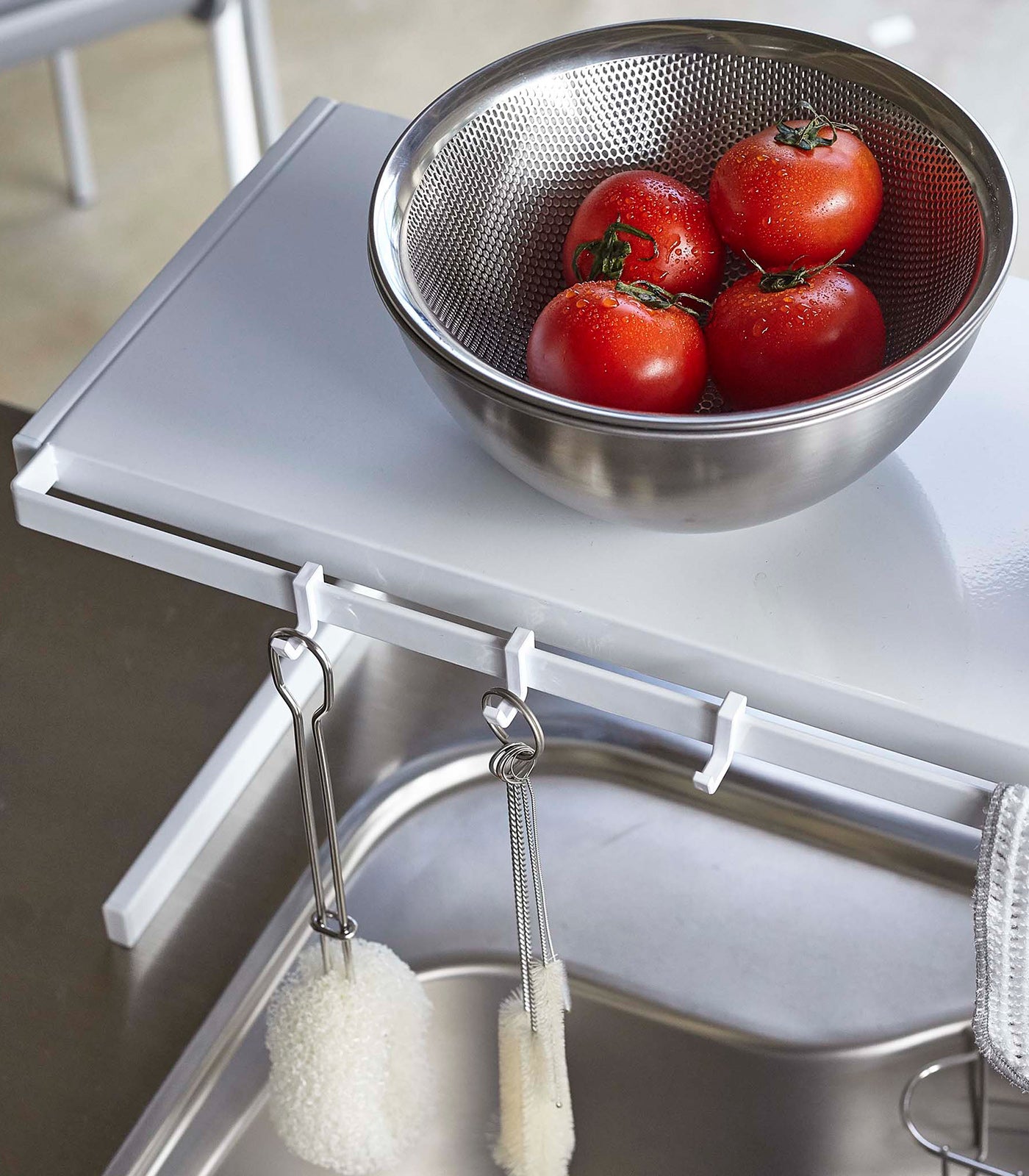 Expandable Countertop Shelf - Heavy Duty Steel Organizer for Kitchen, Bathroom & Office Storage - Space Saving Solution for Spices, Books & Decor