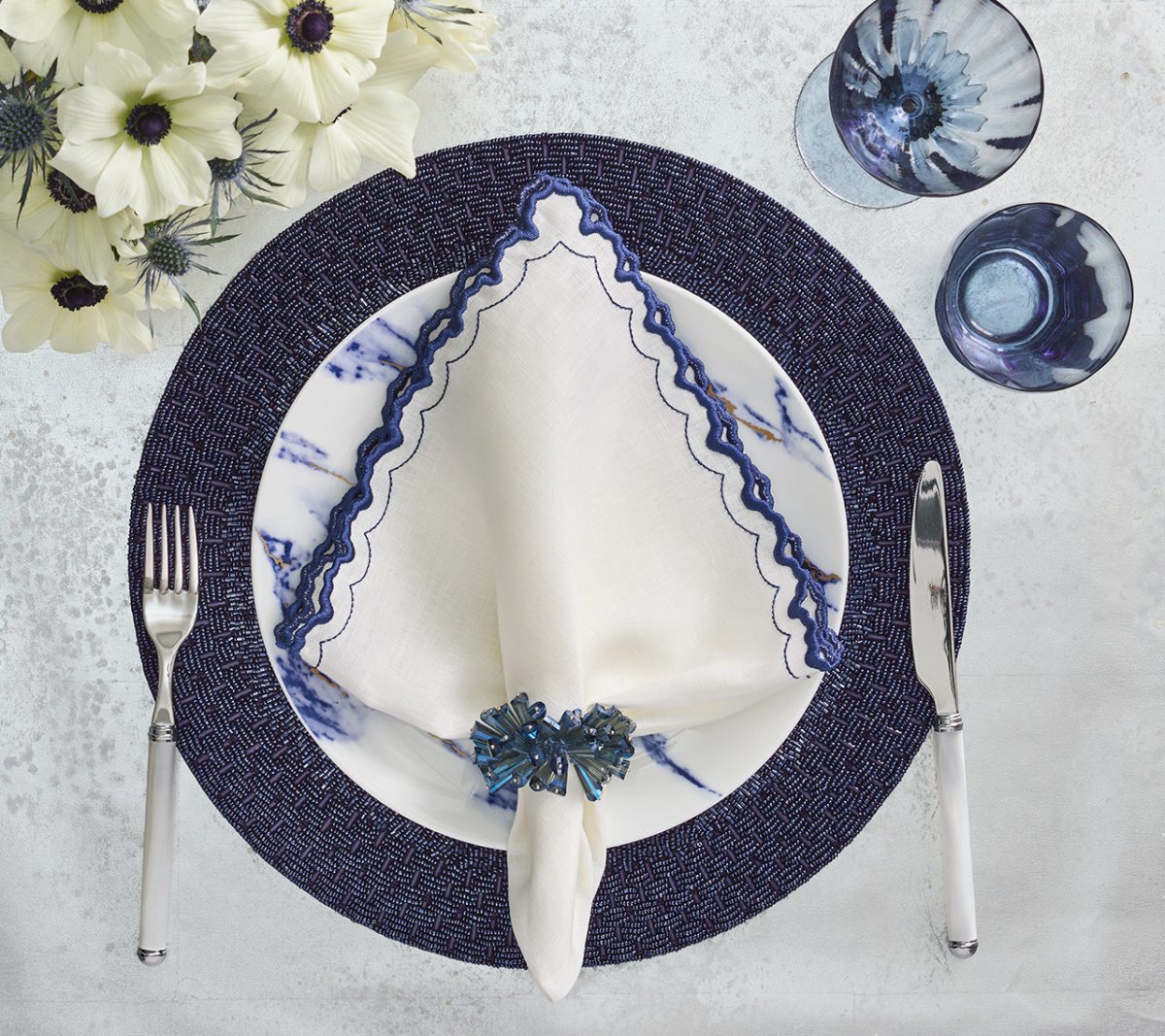 Premium Palisade Placemats Set of 2 - Waterproof & Heat-Resistant Table Mats for Dining, Kitchen, and Outdoor Use - Elegant Home Decor for Parties and Everyday Meals