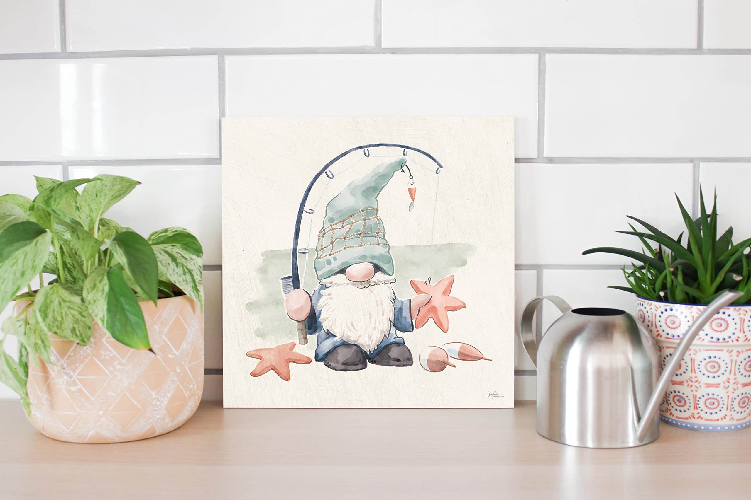 Joyride Home Decor - 0.5 Inch Deep Wooden Wall Plaque Sign, Handcrafted Beach Gnomes Artwork, Coastal Themed Home Decoration - Perfect for Living Room, Bedroom, or Beach House Decor