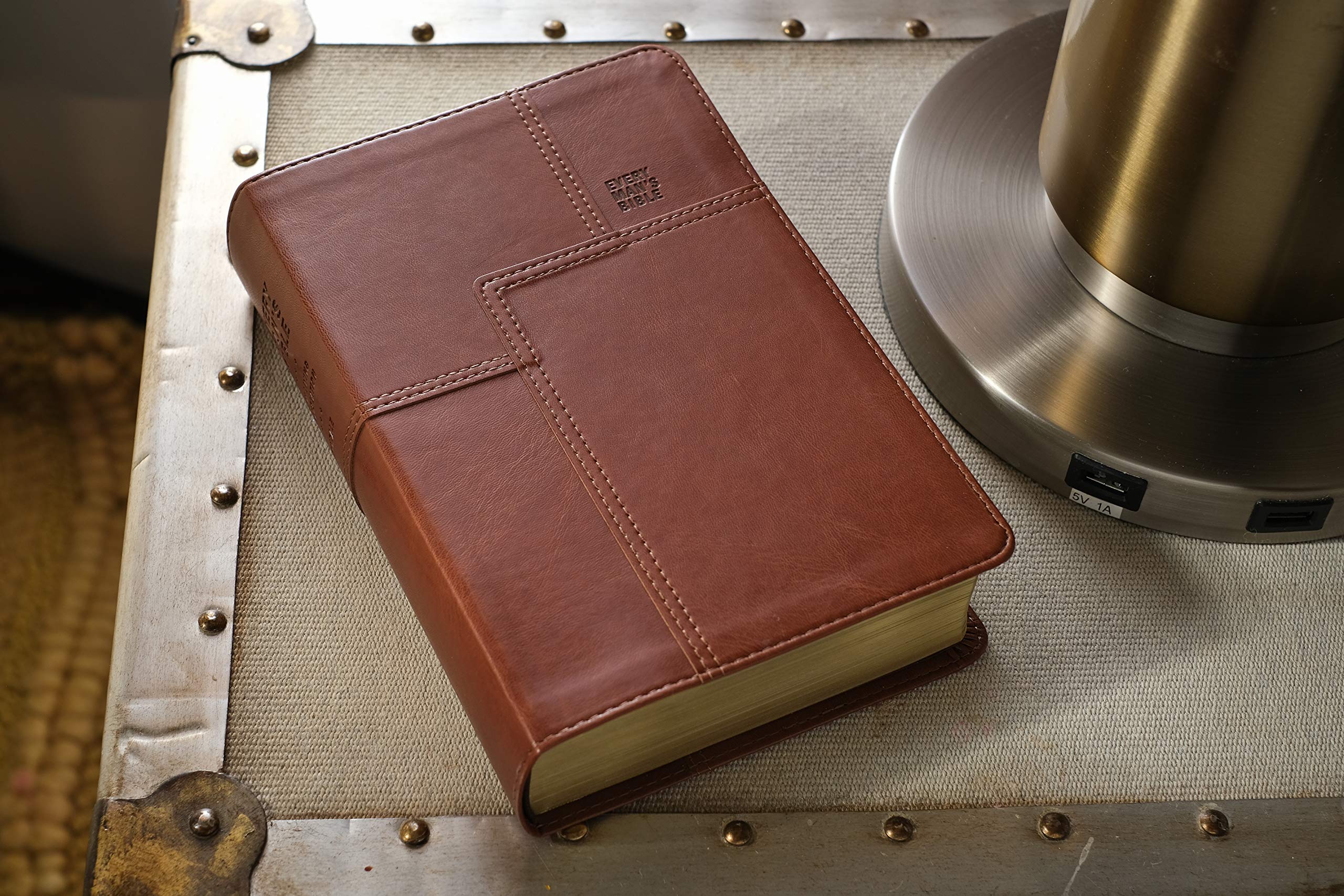 Every Man's Bible NLT - Deluxe Messenger Edition LeatherLike Brown | Study Bible for Men with Notes, Charts & Book Introductions | Perfect for Devotionals, Bible Study & Gifts