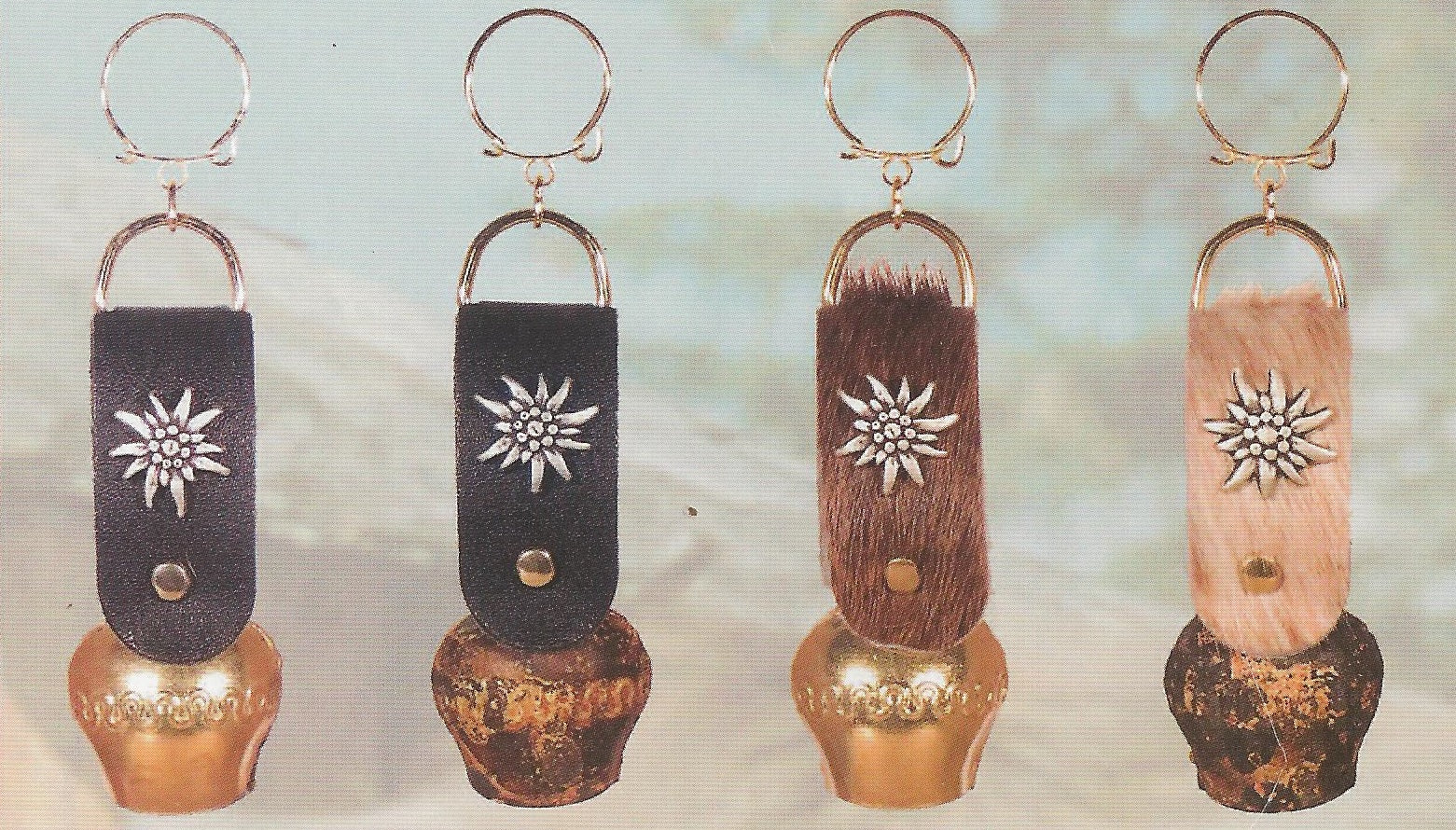 Mini Cowbell Key Ring - Small Metal Cowbell Keychain for Keys, Bags & Backpacks - Perfect for Sports Fans, Cheerleaders & Pet Training - Great Gift Idea for Cow Lovers