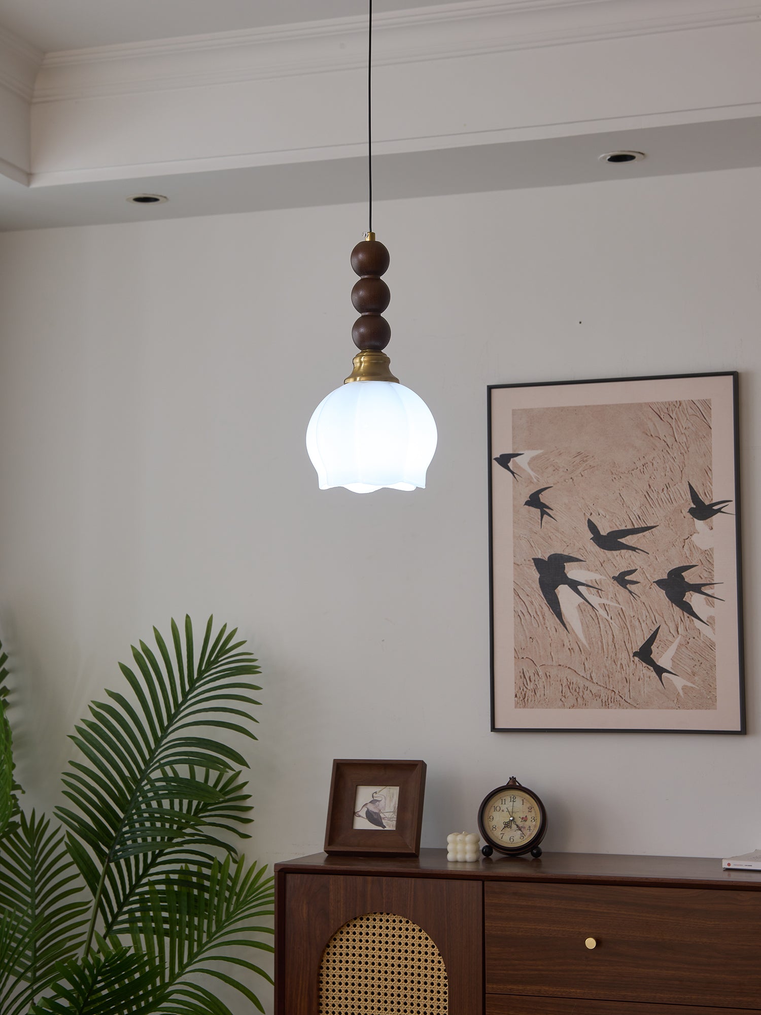 Evandra Modern Pendant Light - Elegant Hanging Fixture for Kitchen Island, Dining Room, or Living Room Decor - Dimmable LED Chandelier with Adjustable Height