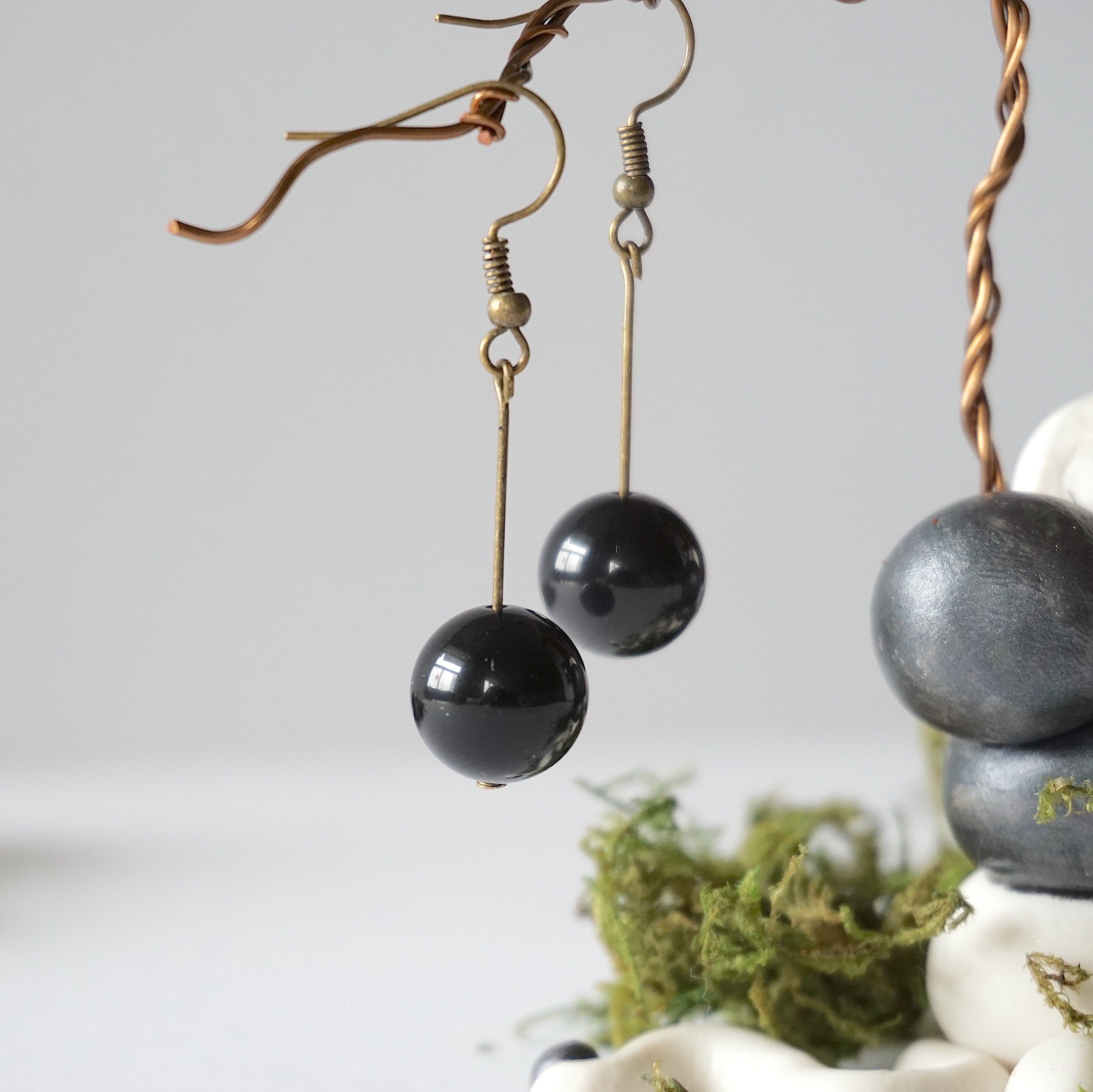Onyx Bead Drop Earrings in Antique Bronze - Elegant Gothic Jewelry for Women, Perfect for Evening Parties & Special Occasions