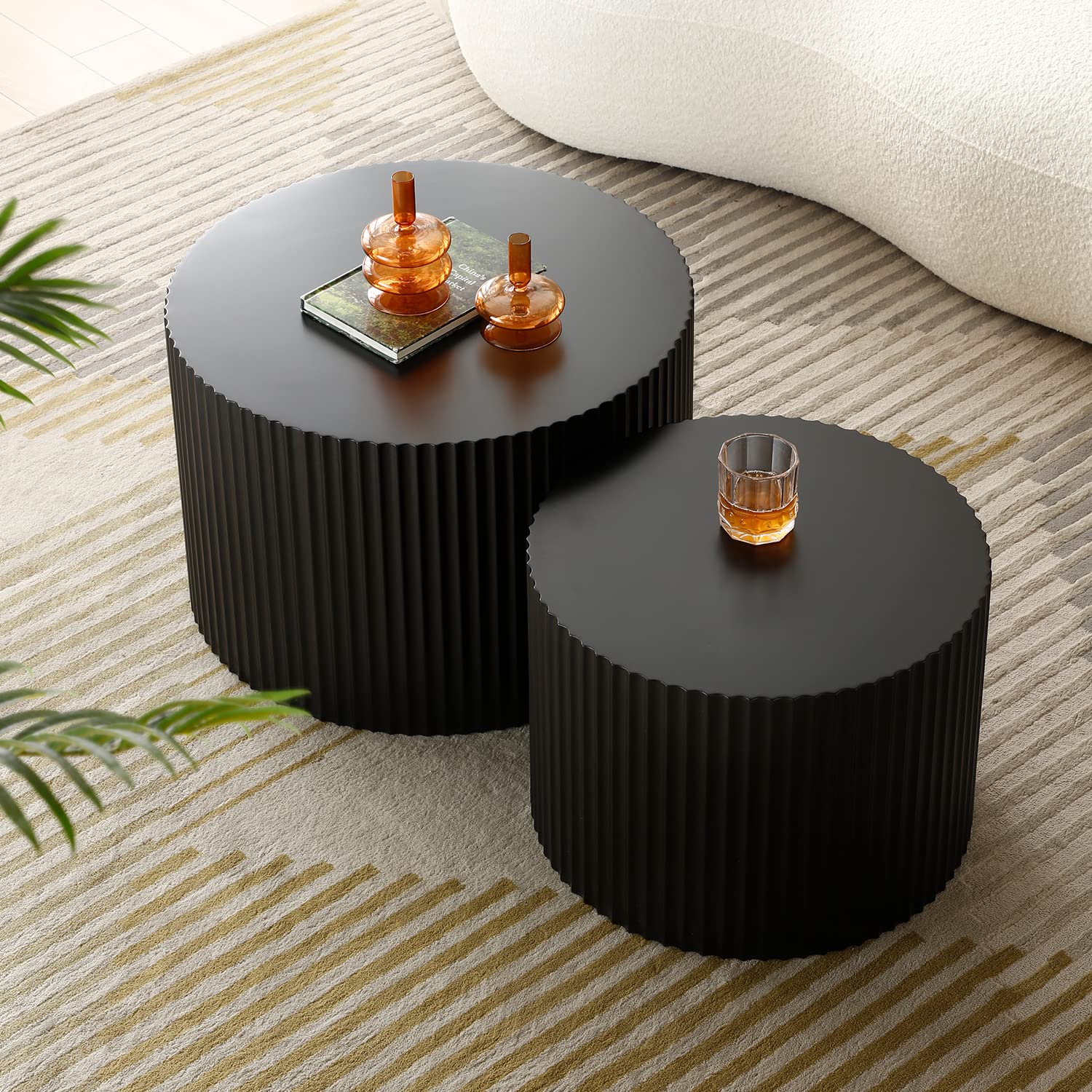 Kevinplus Modern Black Round Nesting Coffee Table Set of 2 - Drum Side & End Tables for Living Room with Wood Circle Embossed Design - Contemporary Matte Black Coffee Table Set for Small Spaces, Apartments & Lounge Areas