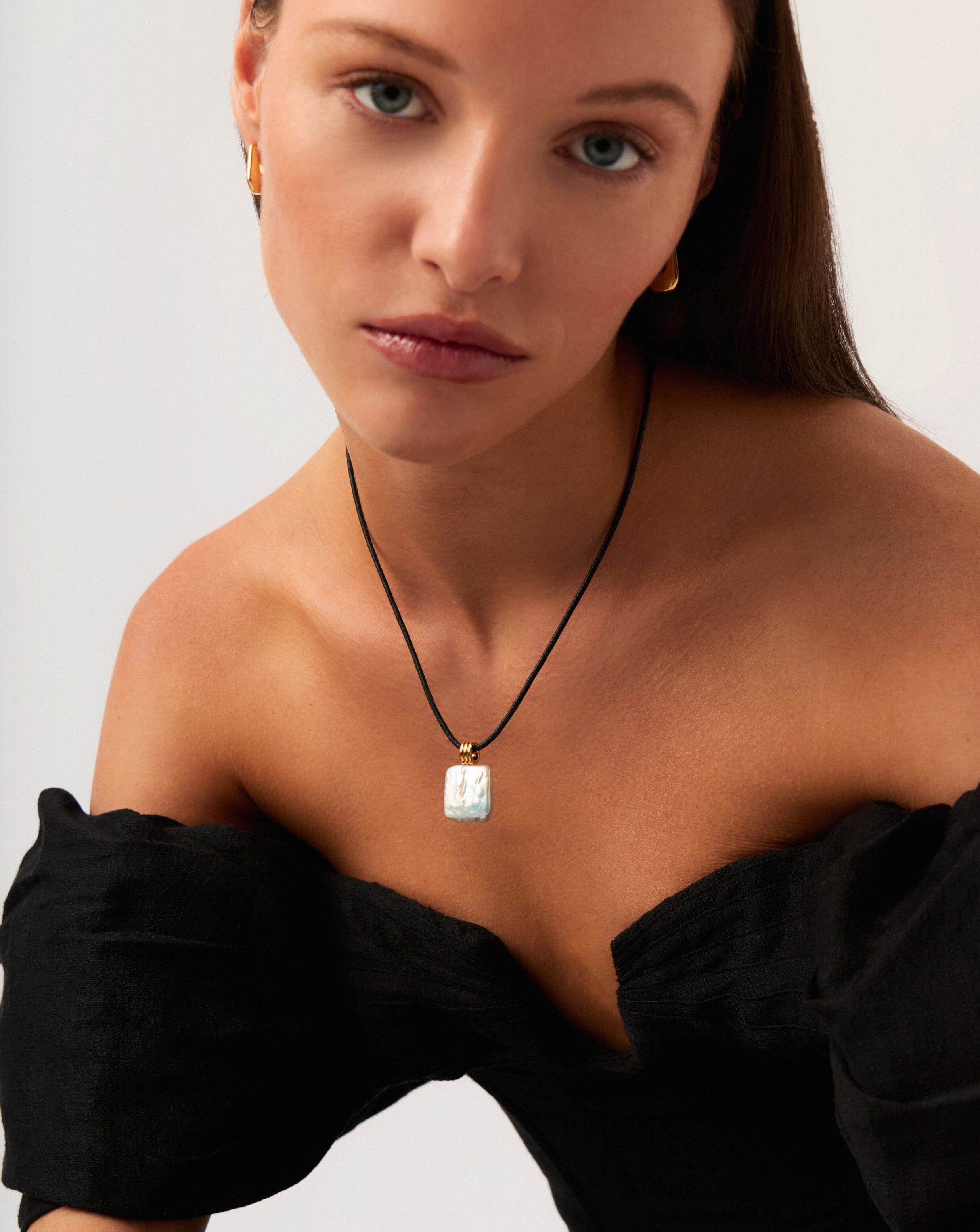 Elegant Square Pearl Pendant Necklace - 18k Gold Plated Vermeil Chain with Genuine Pearl | Perfect for Weddings, Anniversaries & Special Occasions