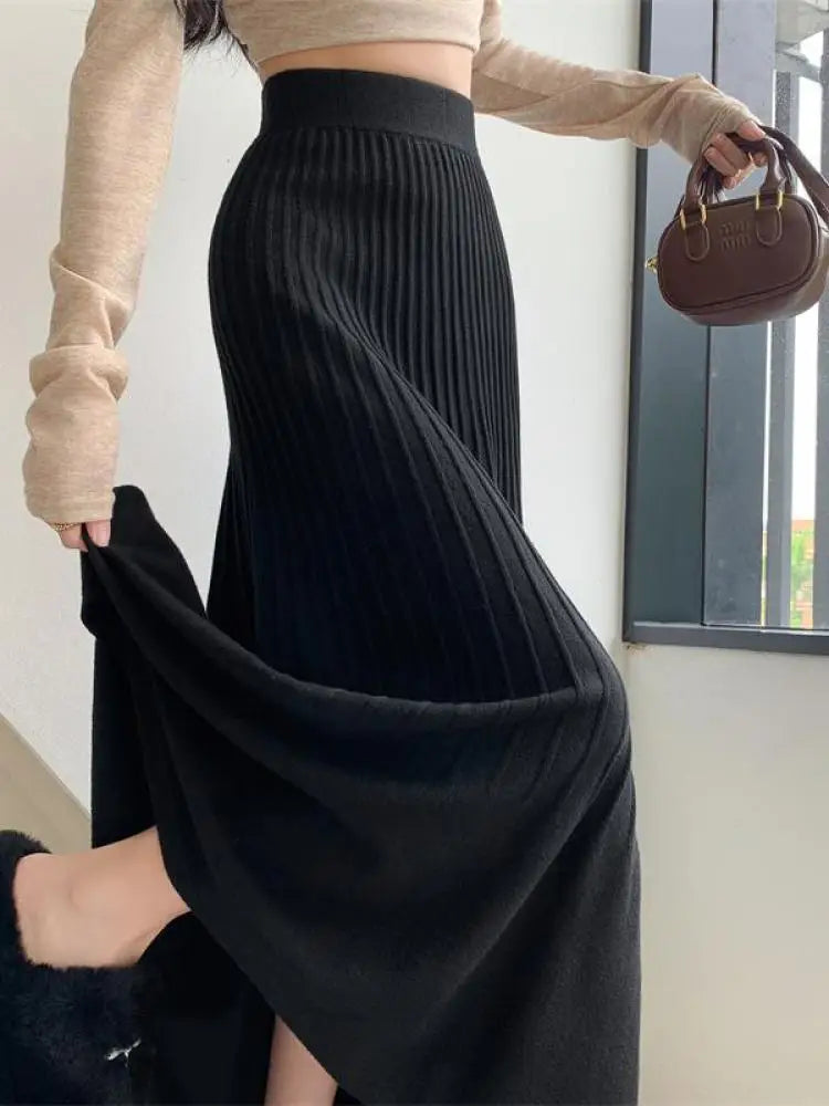 Women's Black High Waist Elastic Skirt - Korean Retro Style A-Line Pleated Long Skirt for Autumn Winter | Elegant Beige Color for Vacation, Party & Office Wear