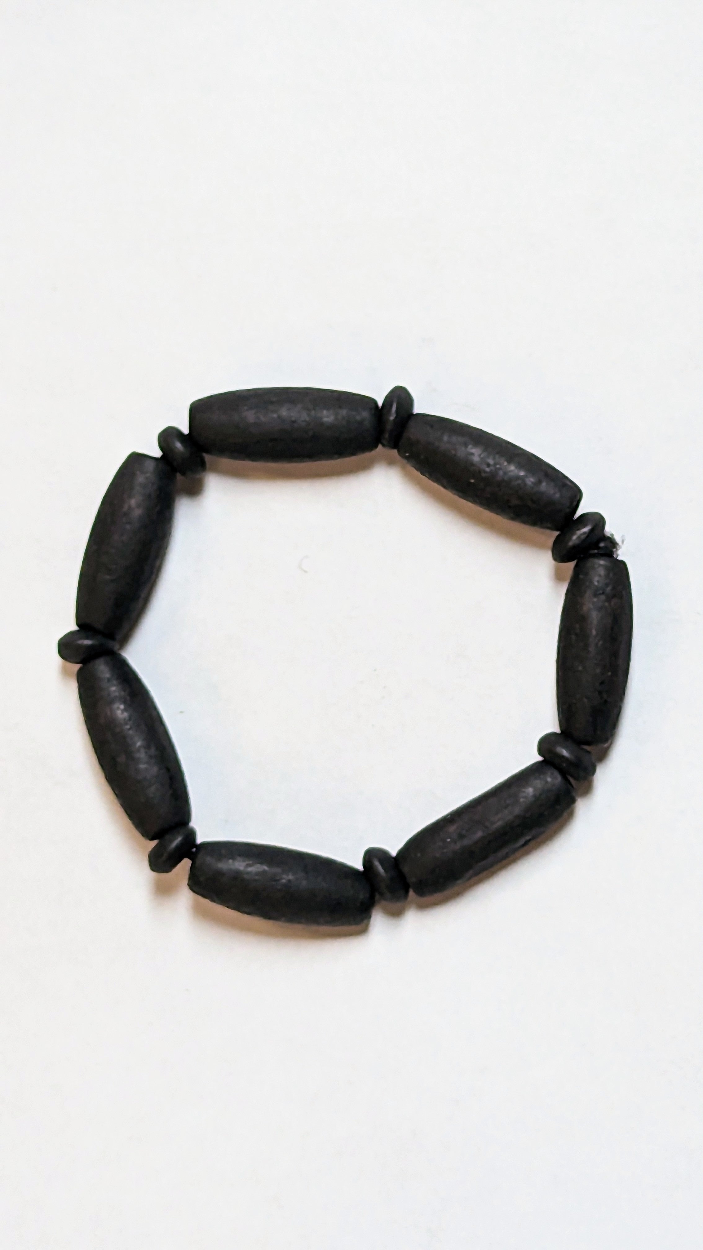 Desselb Black African Elastic Wooden Bead Bracelet - Handmade Stretch Beaded Jewelry for Women - Boho Chic Accessory for Casual Wear, Parties & Gifts (DPJAWB49)