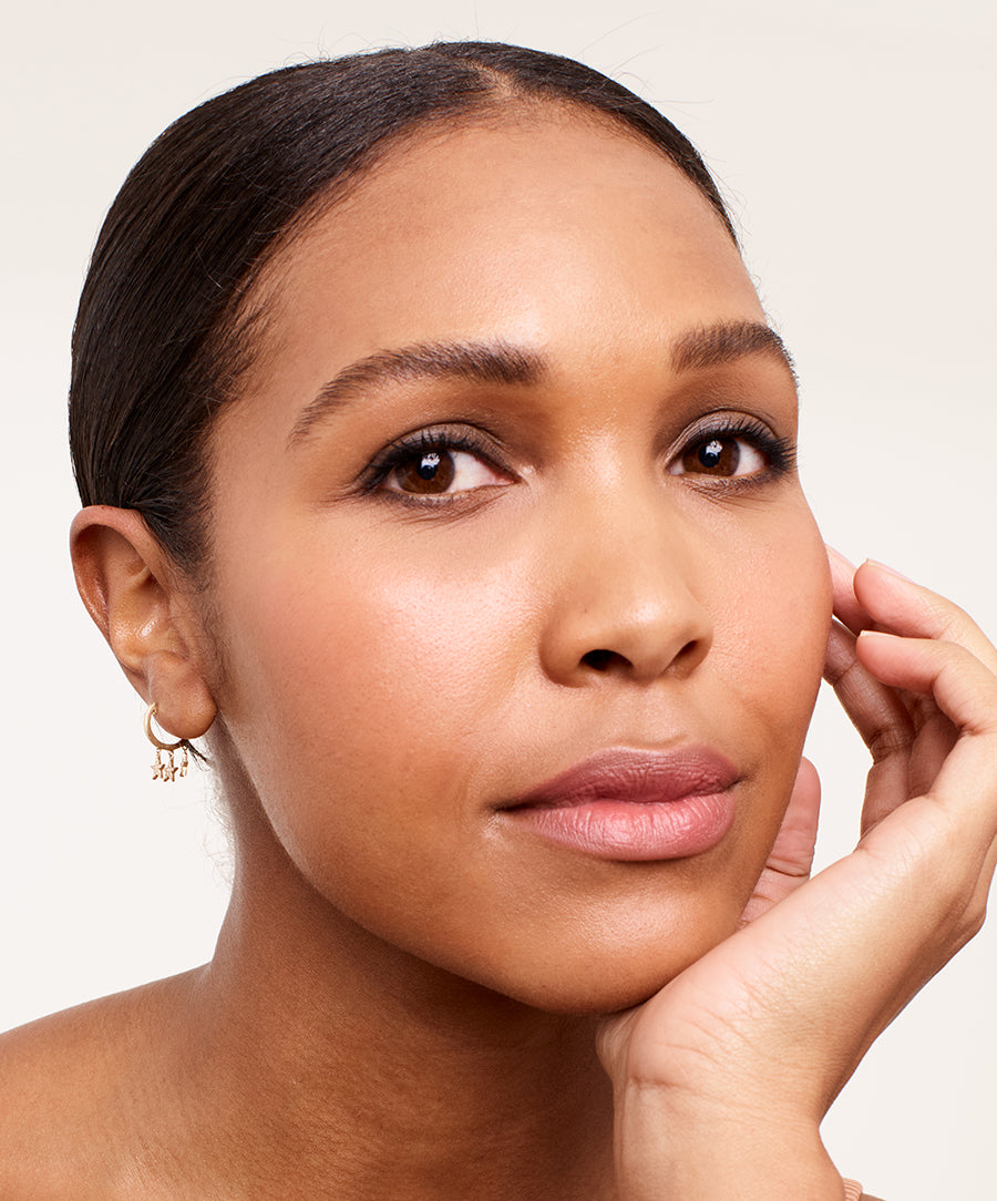 ReEvolve Natural Finish Liquid Foundation - Lightweight, Buildable Coverage for Flawless Skin | Perfect for Everyday Wear & Special Occasions