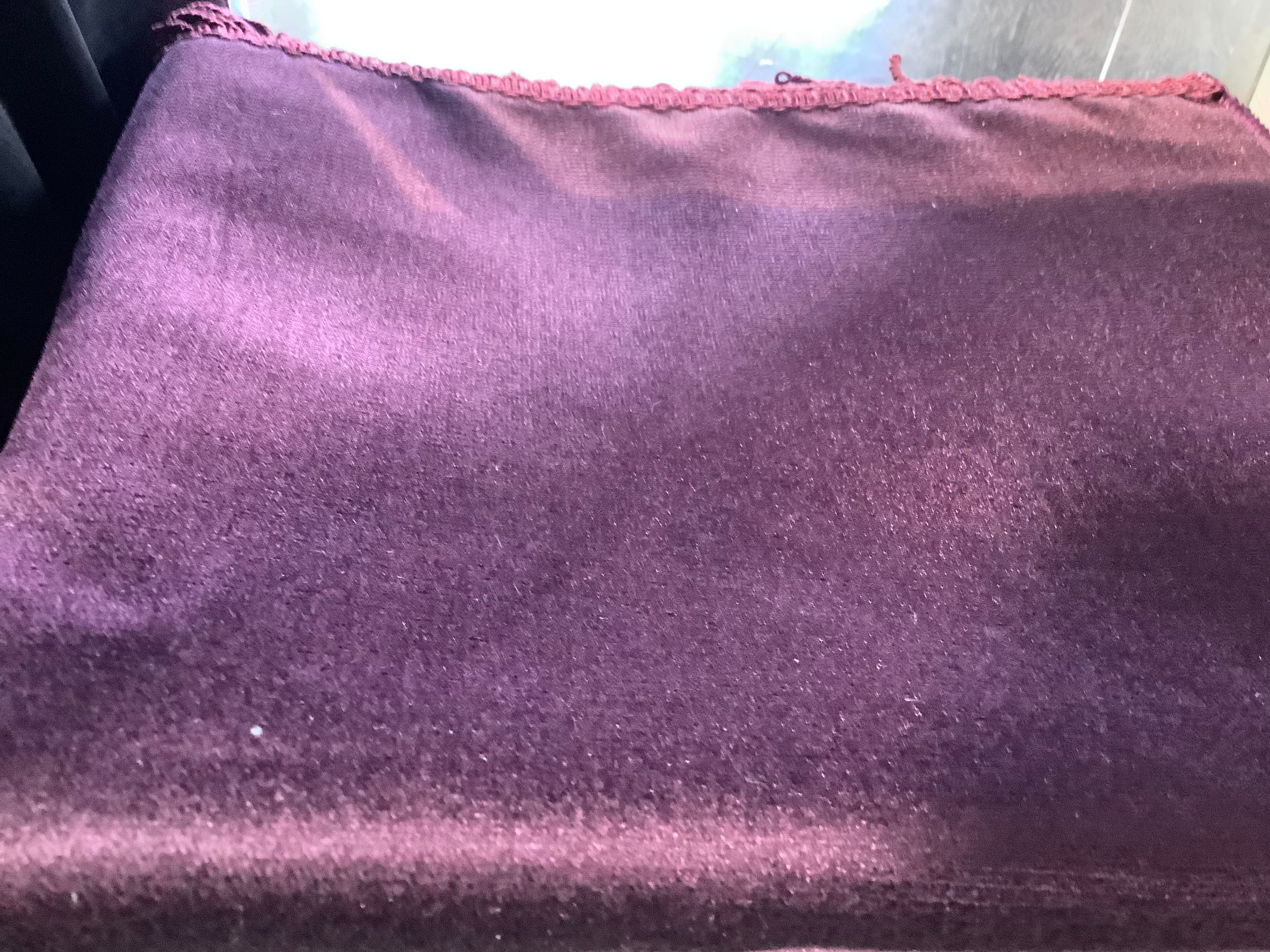 Luxury Velvet Prayer Mat - Soft, Non-Slip Islamic Prayer Rug for Home & Mosque - Perfect for Daily Salah, Jummah & Ramadan Worship