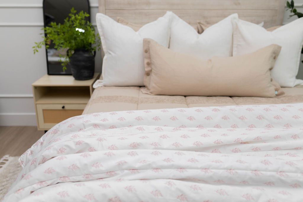Eden Luxe Blanket - Ultra Soft & Cozy Luxury Throw Blanket for Bed, Couch, and Travel - Perfect for Home Decor, Gifts, and Relaxation