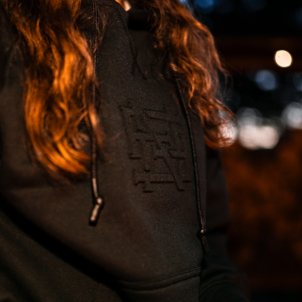 Stylish Black Embossed Pullover Sweatshirt for Men & Women - Perfect for Casual Wear, Outdoors, and Layering