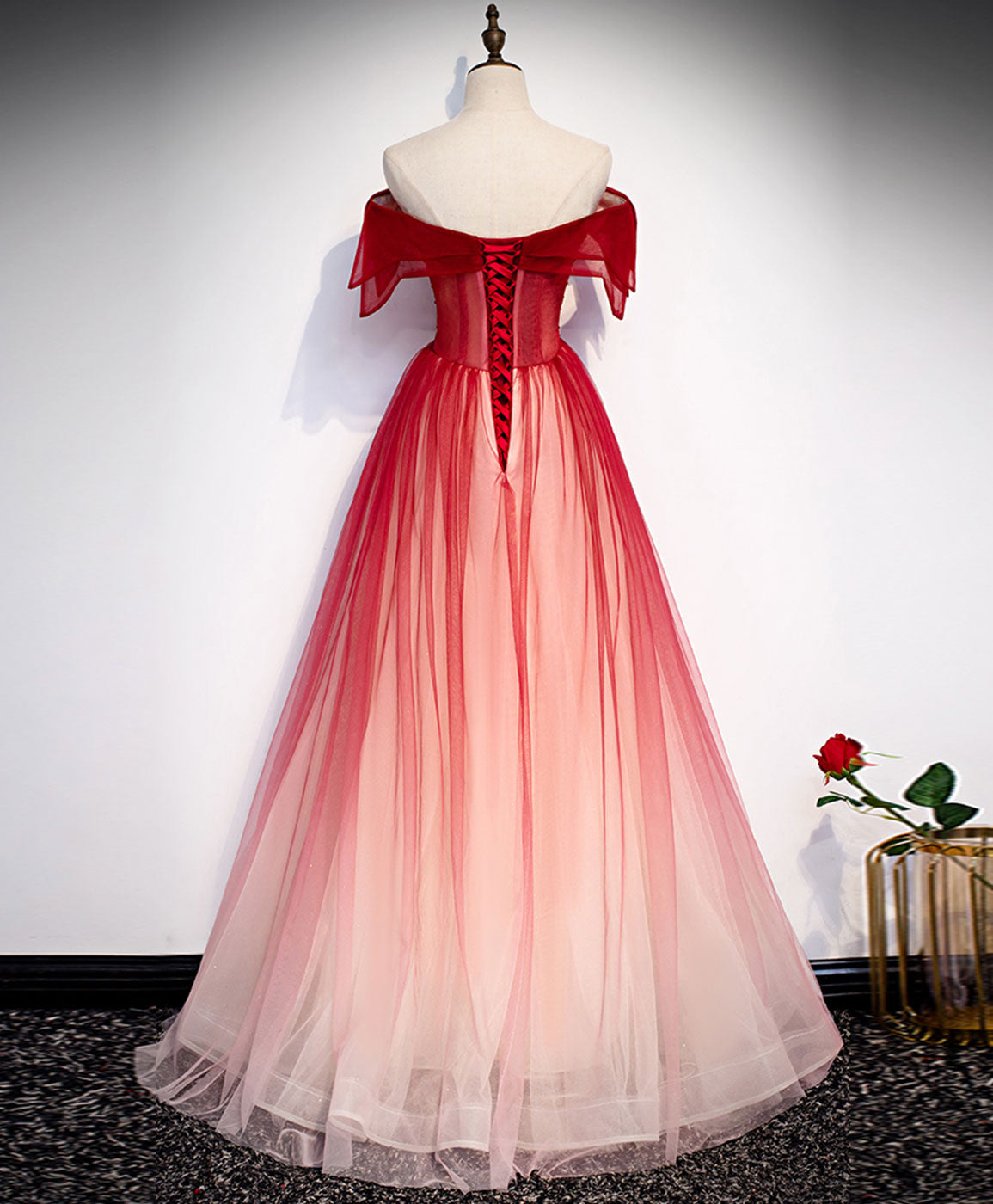 Elegant Burgundy Off Shoulder Tulle Long Prom Dress for Women - Formal Evening Gown for Homecoming, Ball, Wedding & Special Occasions