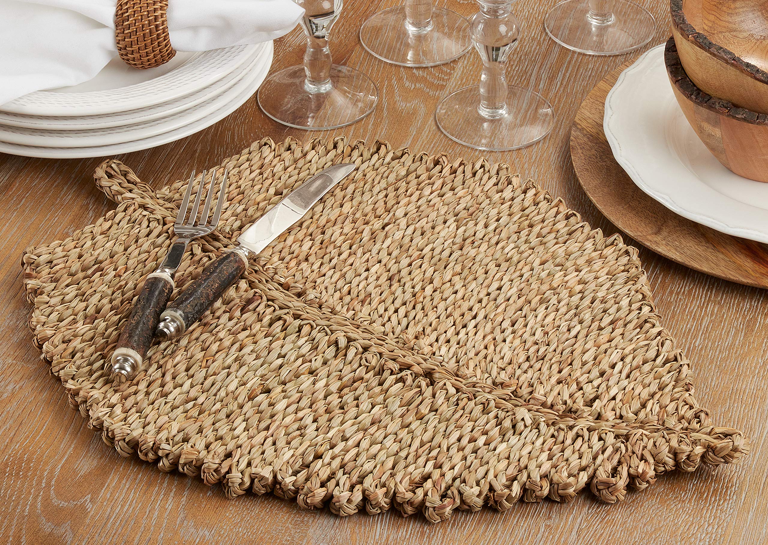Natural Sea Grass Leaf Placemats Set of 4 - Eco-Friendly Round Table Mats for Dining, Kitchen, or Outdoor Picnic Use