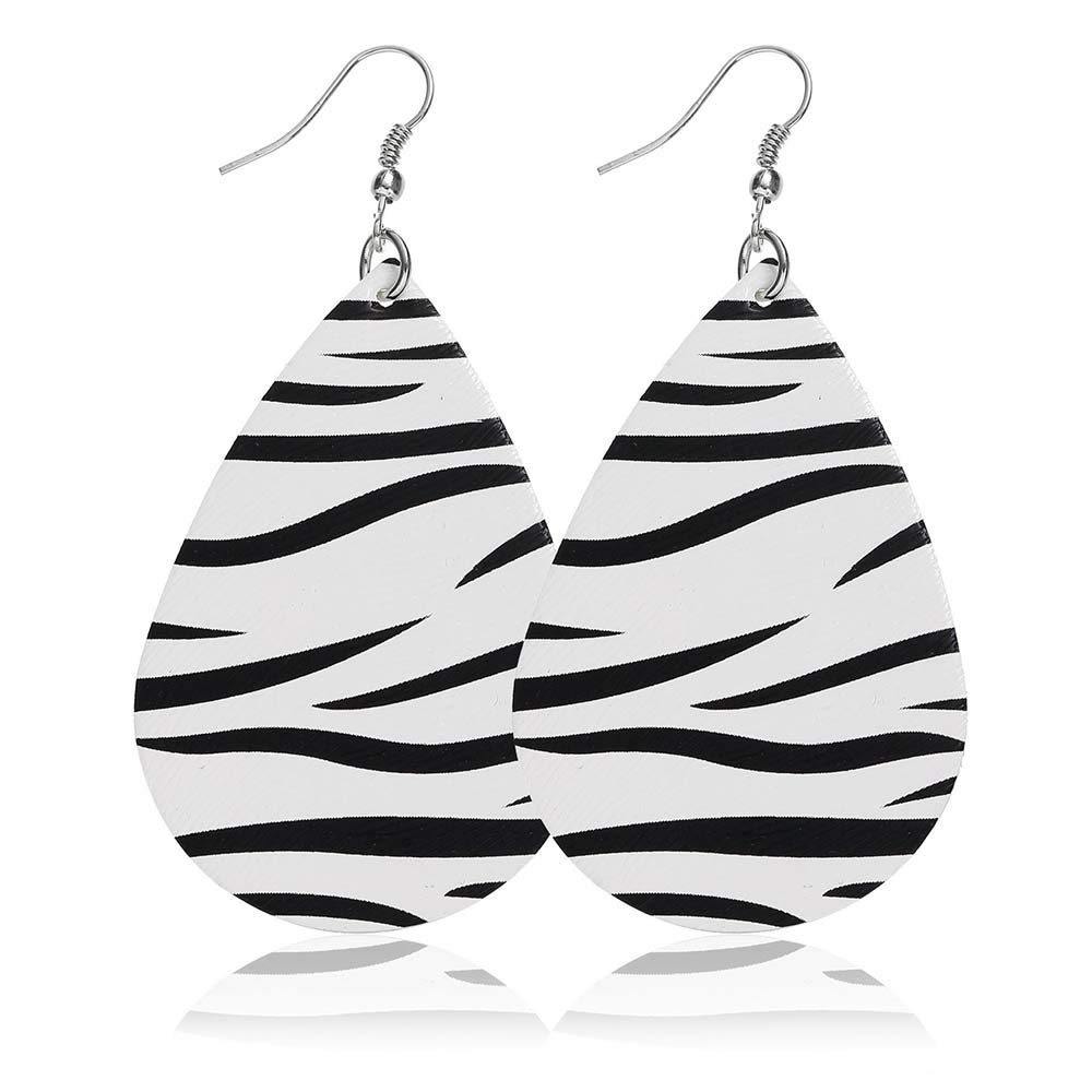 Women's Camouflage Leather Dangle Earrings - Lightweight Teardrop Green Camo Drop Earrings for Girls | Perfect for Outdoor Adventures, Hunting Trips & Casual Wear