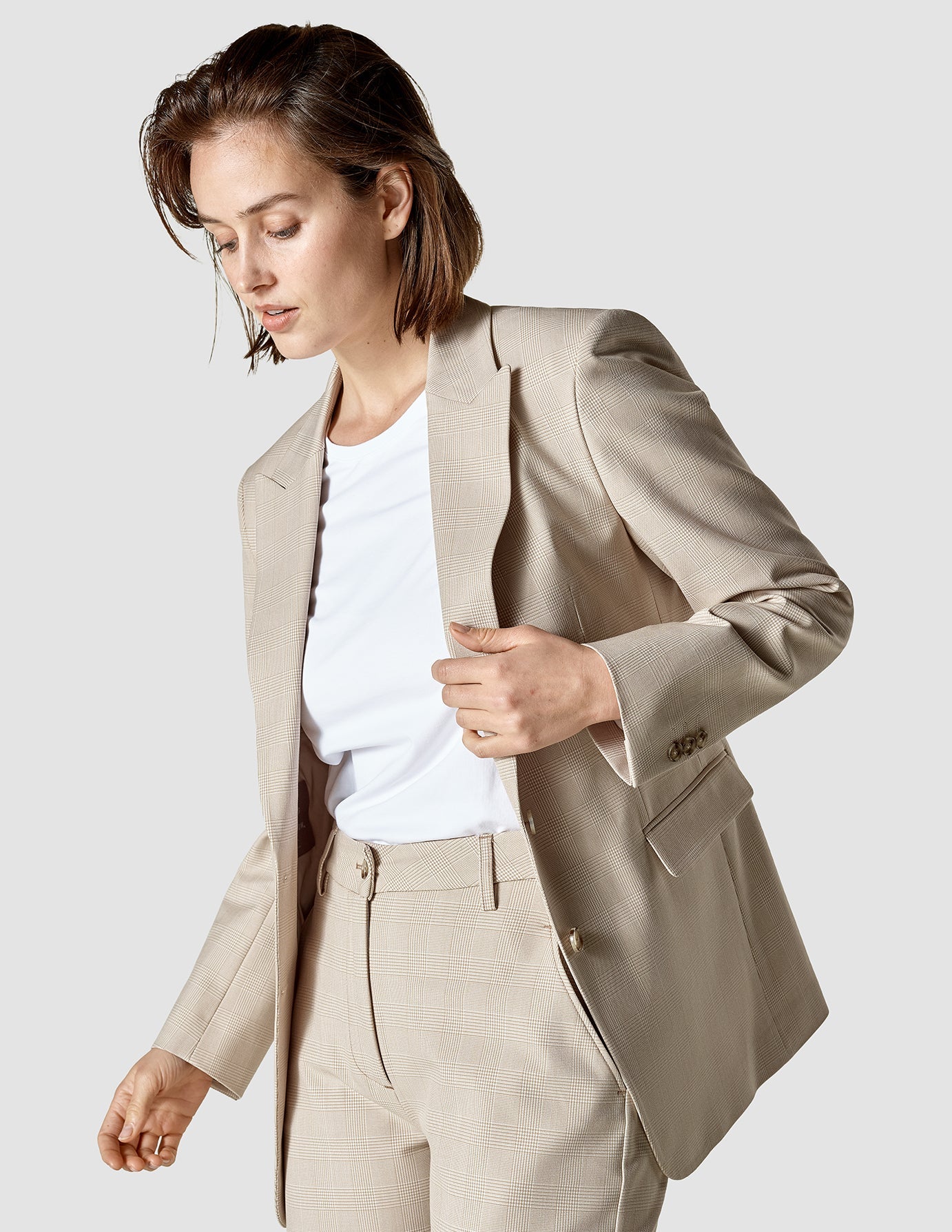 Essential Blazer Toffee Check - Stylish and Comfortable Women's Jacket for Office, Business, and Casual Wear