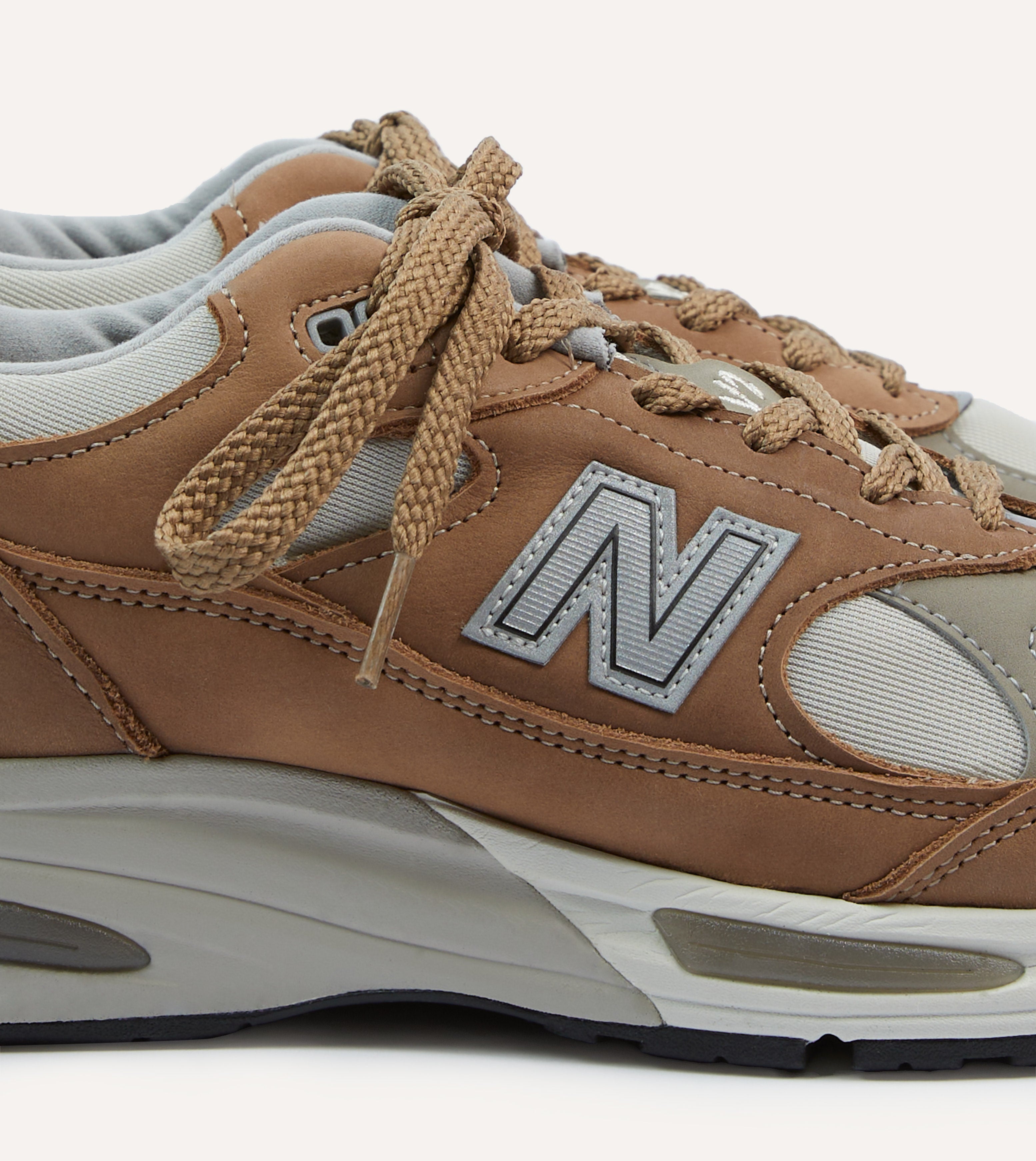 New Balance 991v2 Coco Mocca UK Made Men's Running Shoes - Lightweight Comfort for Jogging, Gym & Casual Wear