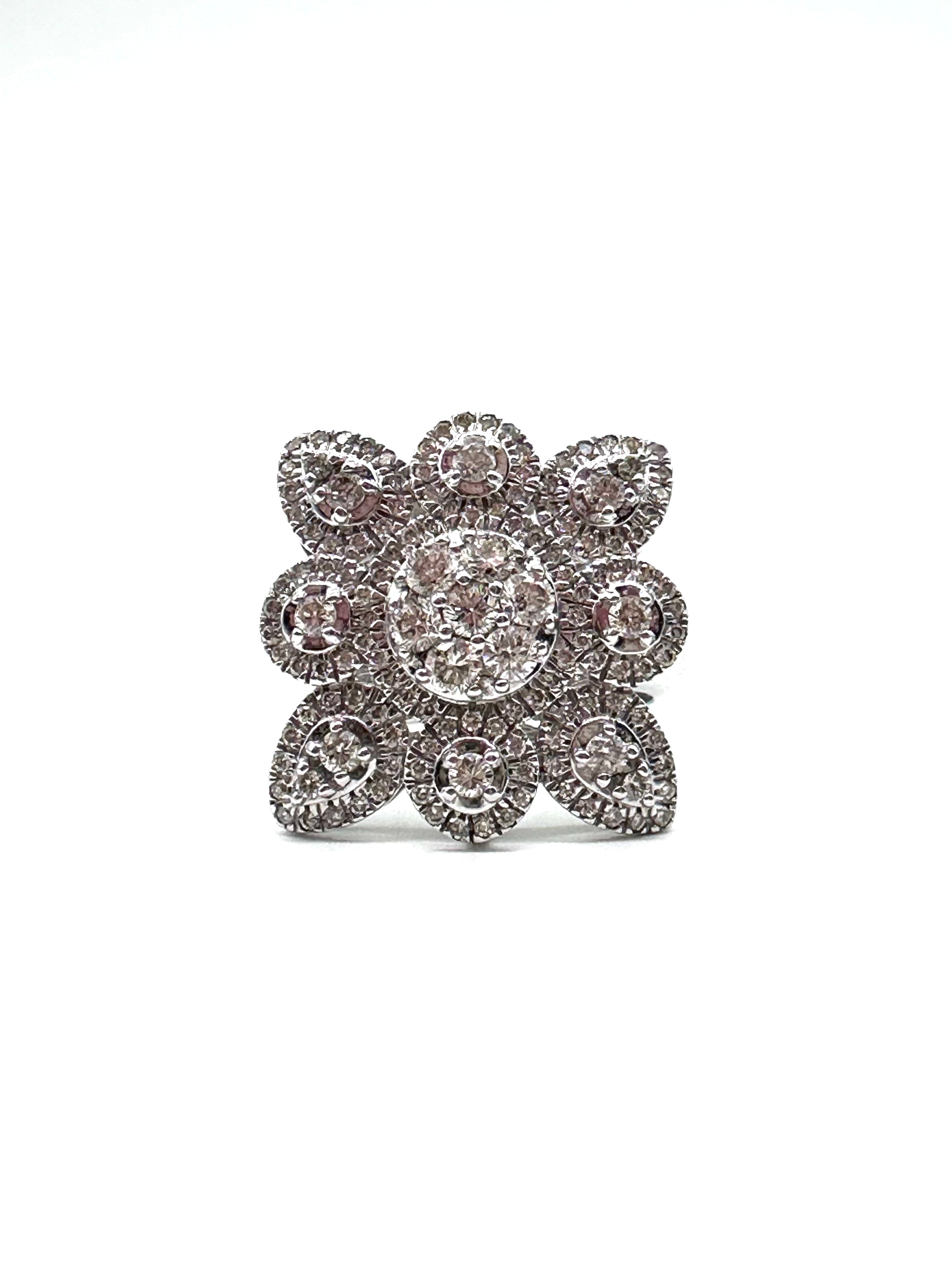 Exquisite Diamond Flower Ring for Women - Elegant Floral Engagement & Wedding Band - Perfect for Proposals, Anniversaries & Special Occasions