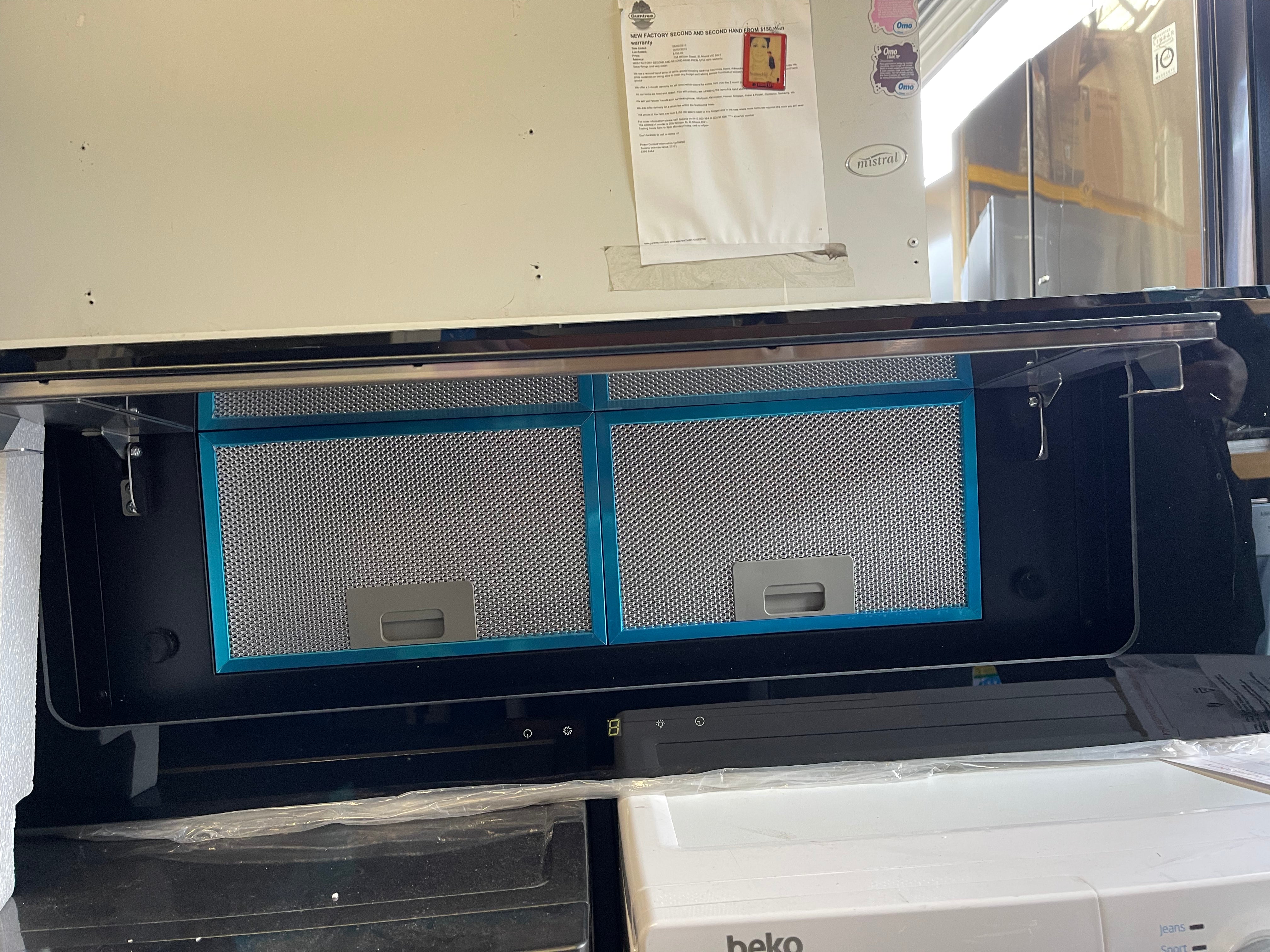 New Franke 900mm Urban Undermount Rangehood - Factory Second with Box Damage | Premium Kitchen Ventilation for Modern Homes