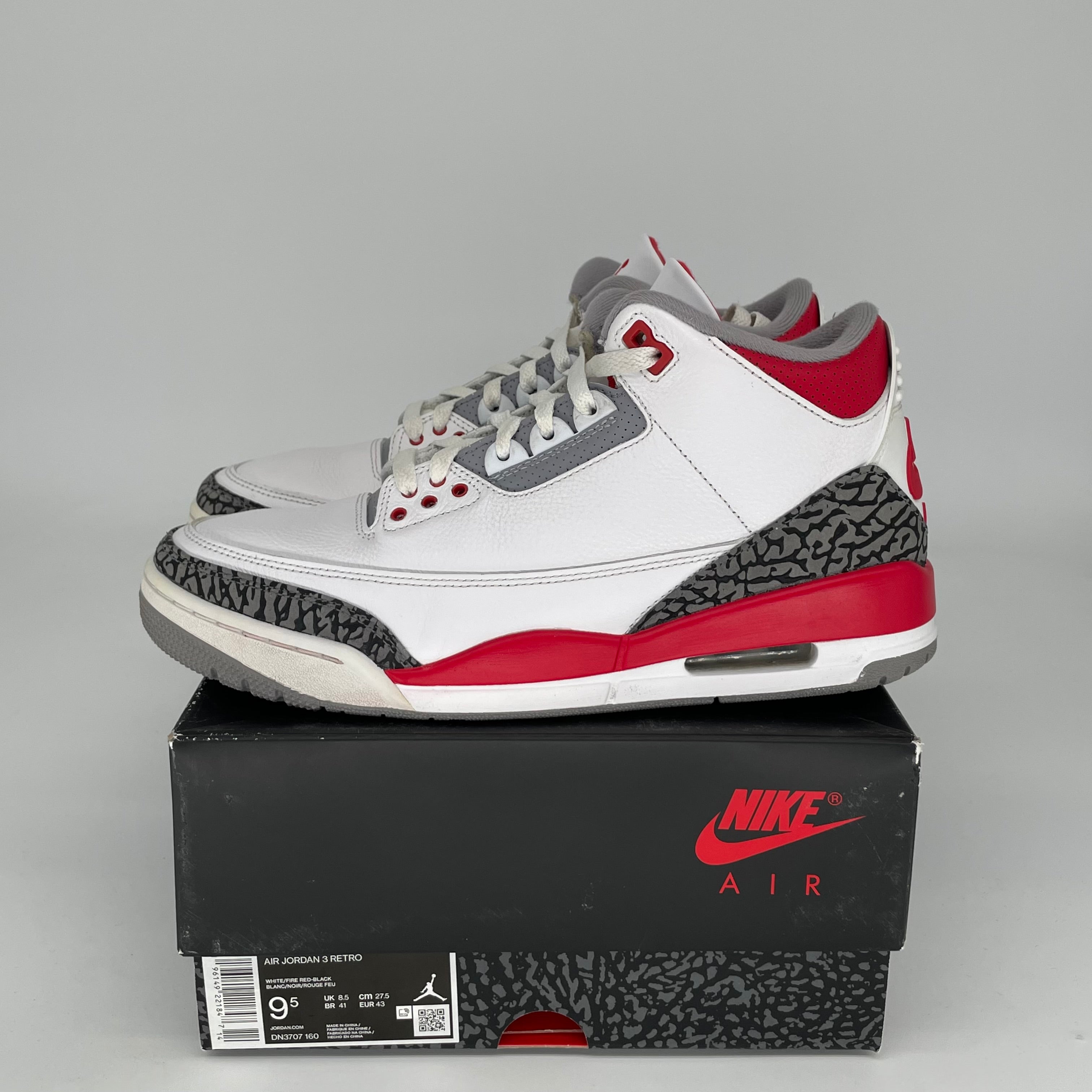AIR JORDAN 3 FIRE RED Retro Sneakers - Men's Size 9.5 (DN3707-160) - Authentic Basketball Shoes for Casual Wear & Street Style