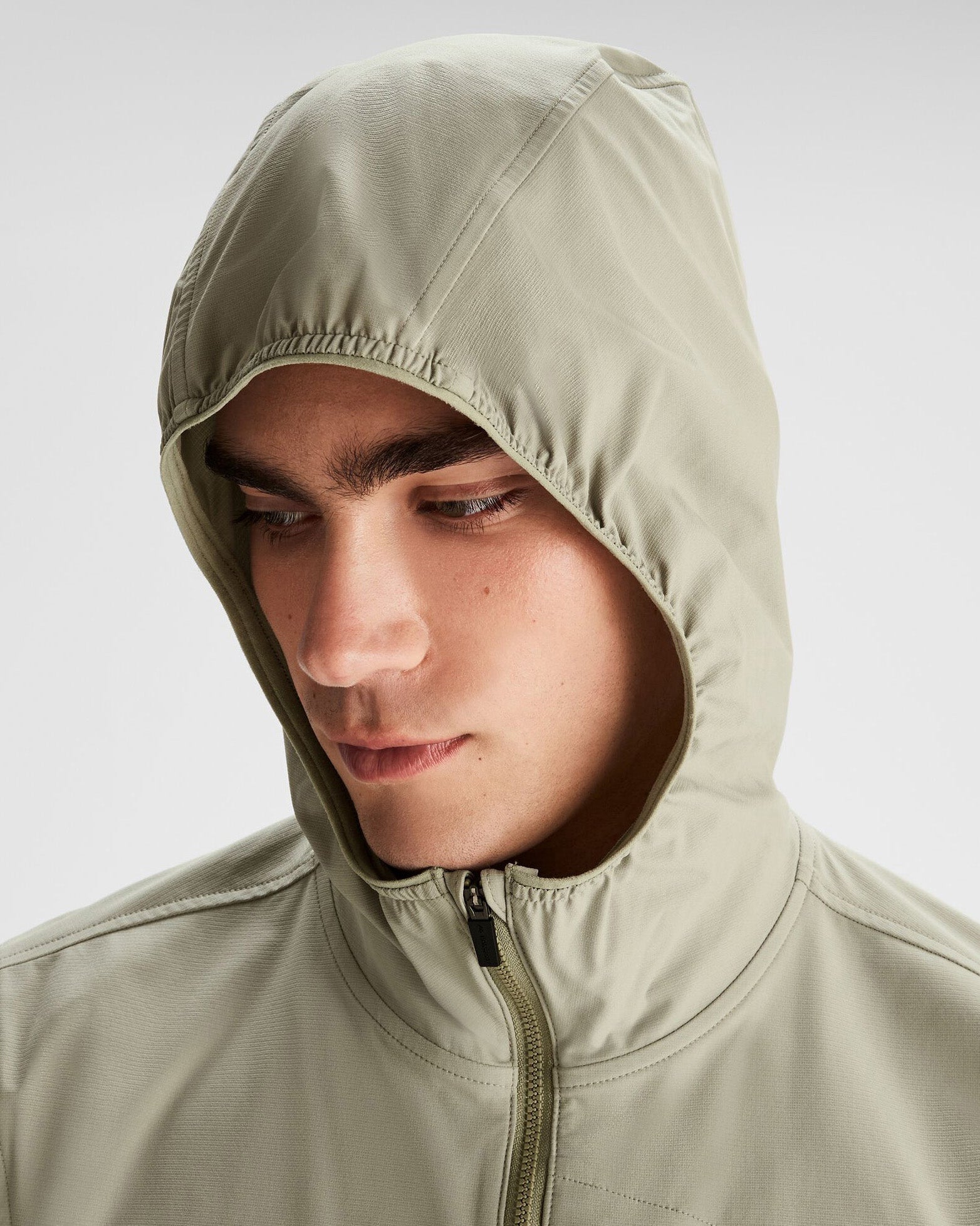 Men's Lightweight Sun Breaker Jacket - UPF 50+ UV Protection, Breathable & Water-Resistant Windbreaker for Hiking, Running & Outdoor Activities - Light Beech Color