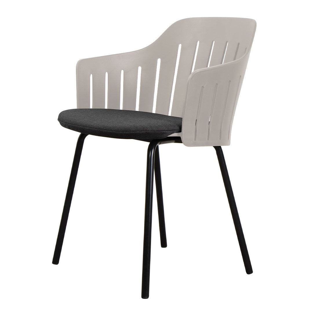 **Best Outdoor Lounge Chair with 4 Legs & Comfortable Seat Cushion - Perfect for Patio, Garden, Poolside & Backyard Relaxation**