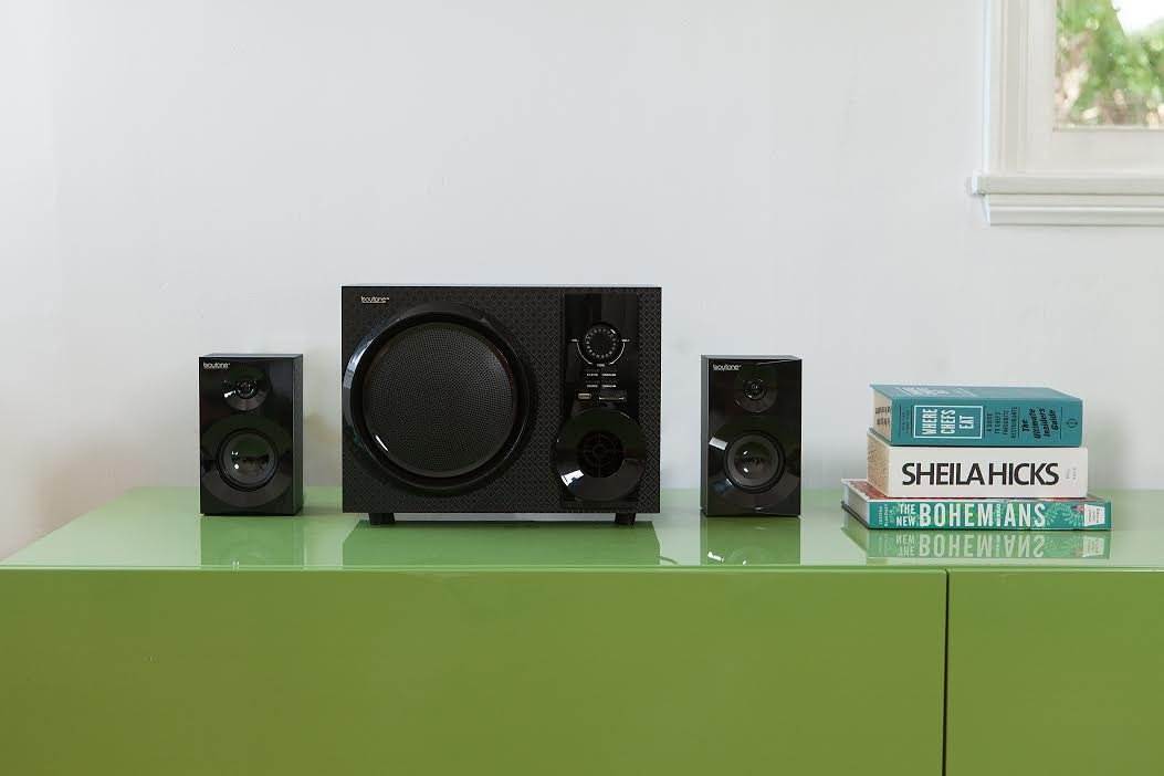 Boytone BT-210FD Wireless Bluetooth Speaker - 30W Powerful Bass, Clear Sound & FM Radio with Remote Control, AUX Port (Renewed) - Perfect for Home, Parties & Outdoor Gatherings