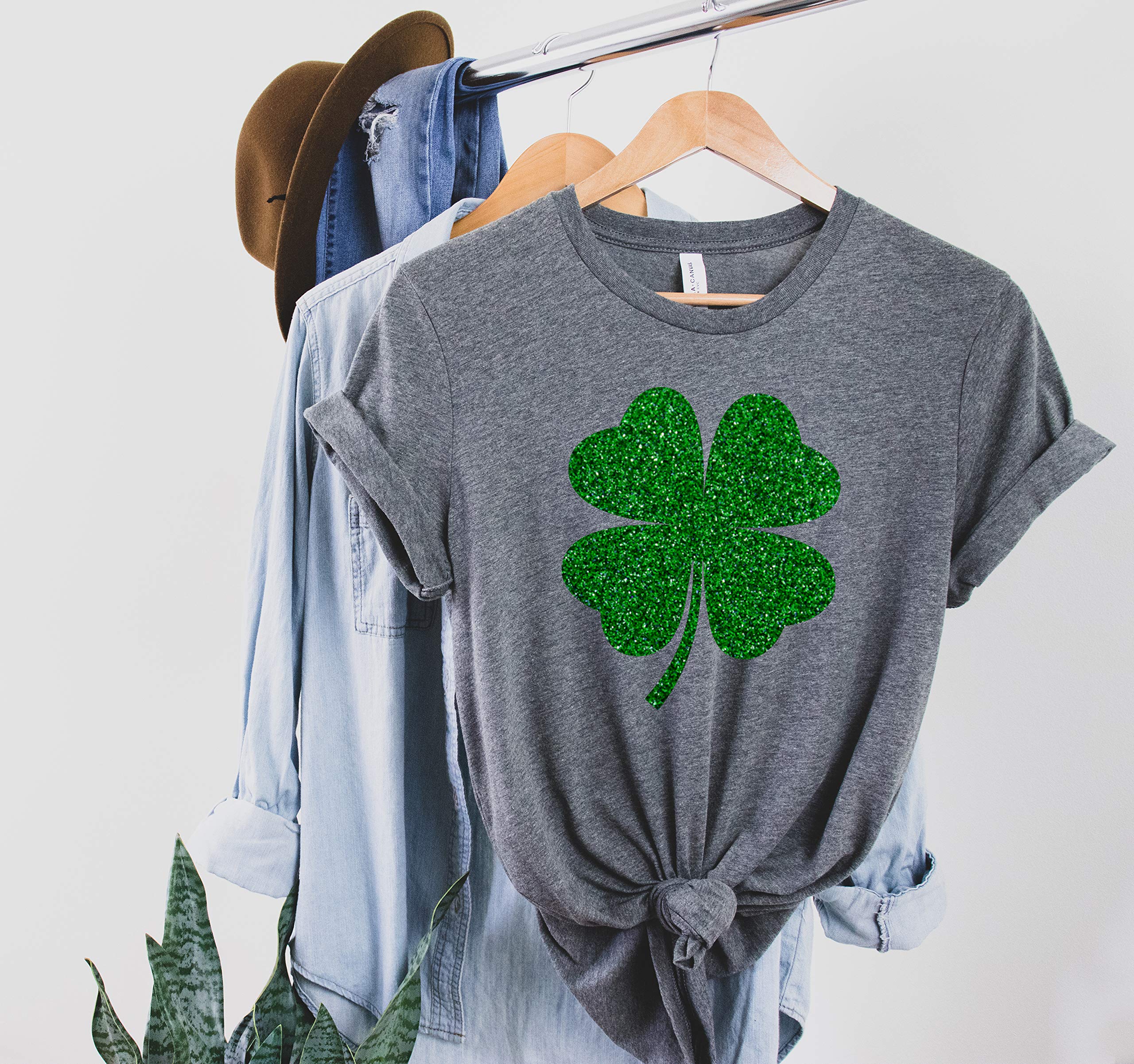 Women's Glitter Clover St. Patrick's Day T-Shirt - Shamrock Graphic Tee for St. Paddy's Day Celebrations | Festive Holiday Party Outfit & Irish Pride Apparel