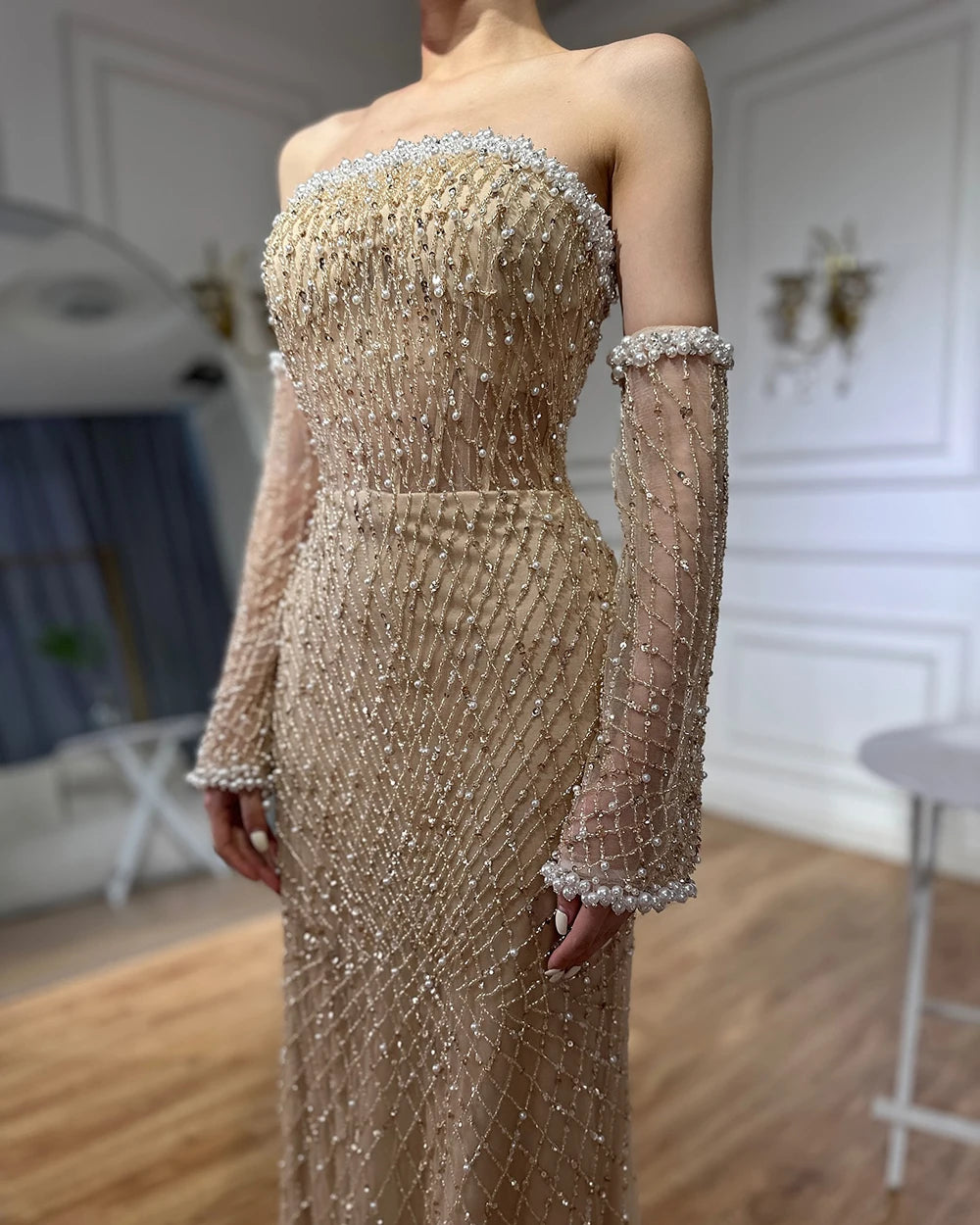 Elegant White Beaded Arabic Evening Gown with Gloves - Luxury Dubai Formal Dress LA72649 for Wedding, Gala & Special Occasions