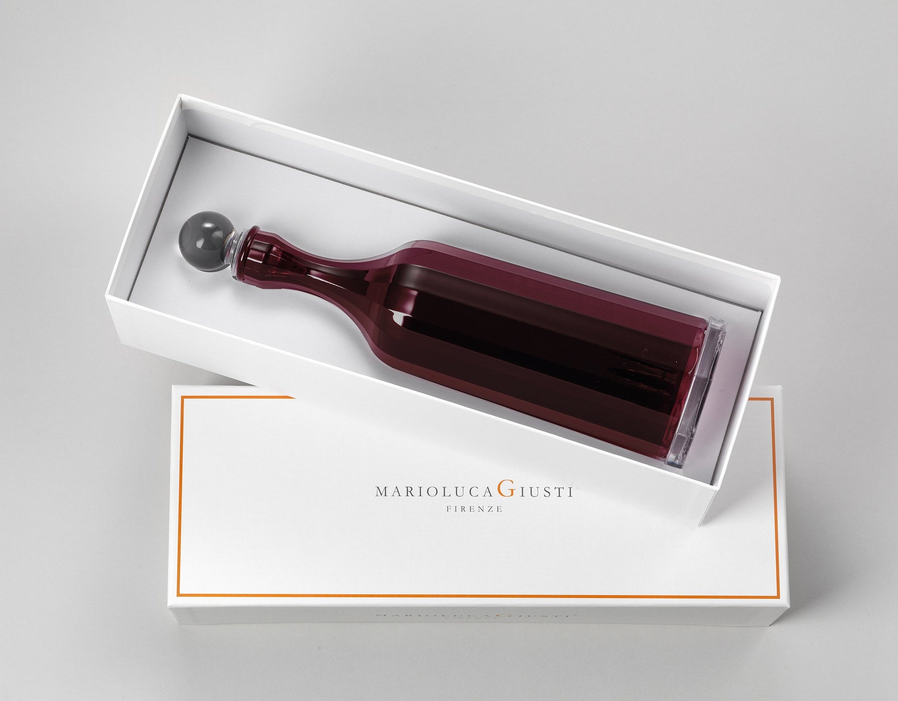 Premium Bona Glass Decanter with Airtight Stopper - Elegant Wine Decanter for Red Wine, Whiskey & Liquor - Perfect for Home Bars, Gifts & Entertaining