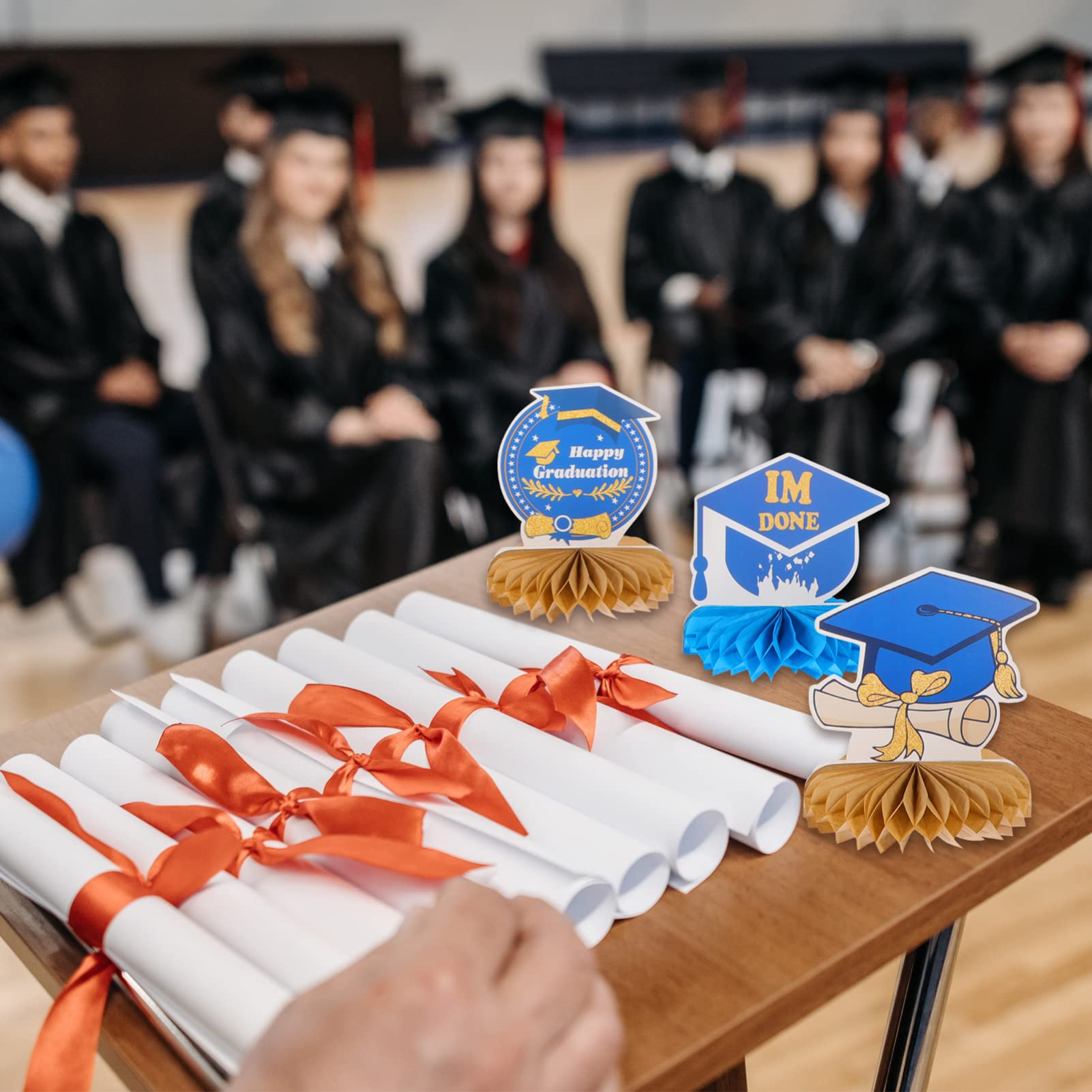 VOSAREA Graduation Honeycomb Decor Set - 2022 Graduation Party Garland with Honeycomb Balls, Paper Graduation Hat & Table Decorations for Graduation Party, Dining Table & Home Celebration