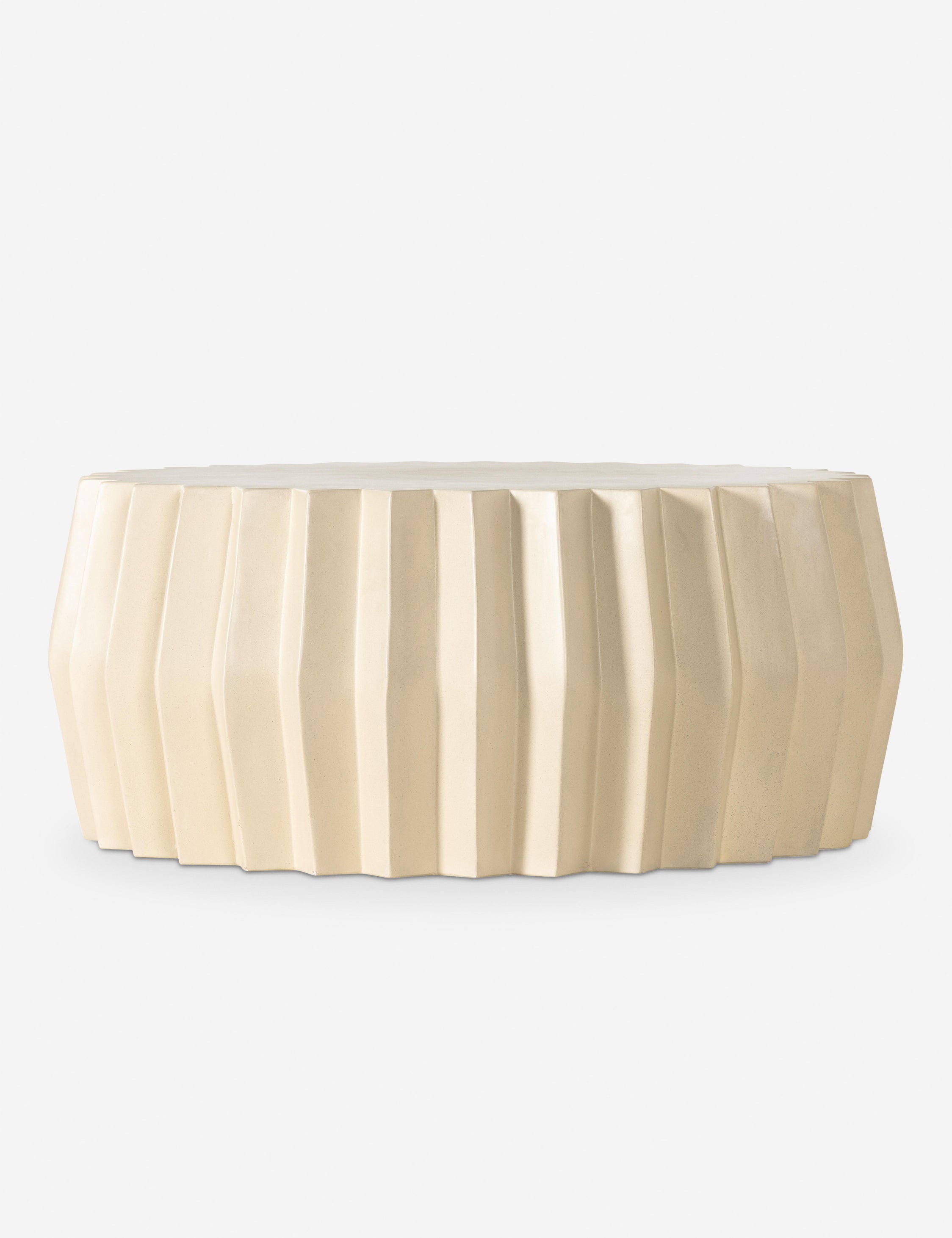 Davila Round Coffee Table - Indoor & Outdoor Use - Modern Patio, Living Room, or Garden Furniture - Weather Resistant & Durable Design