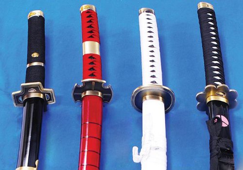 ONE Piece Roronoa Zoro Sword Replica - 41.1