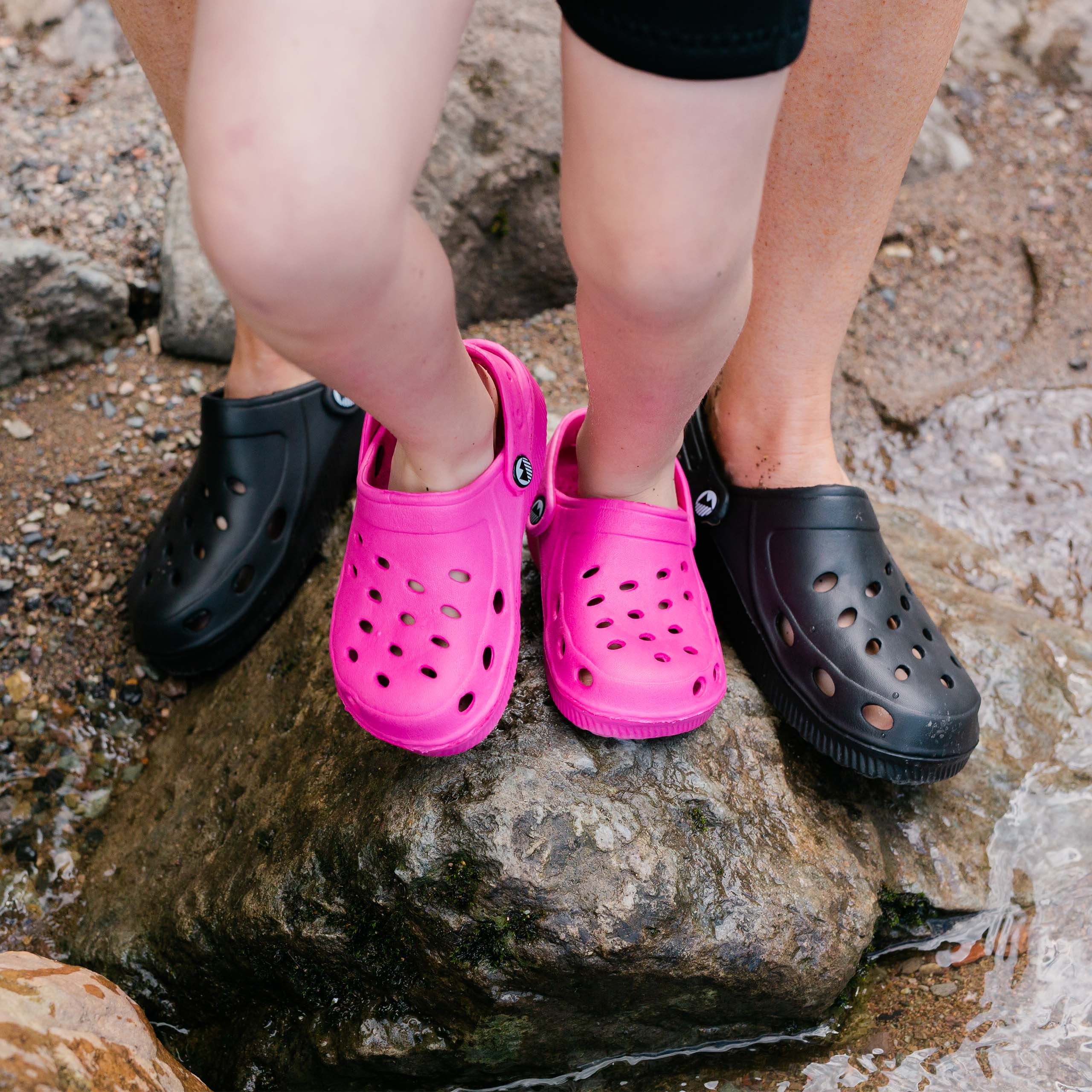 Breathable Kids' Slippers - Soft & Comfortable Ventilated Clogs for Boys & Girls - Perfect for Indoor Play, Beach, Pool & Backyard Fun