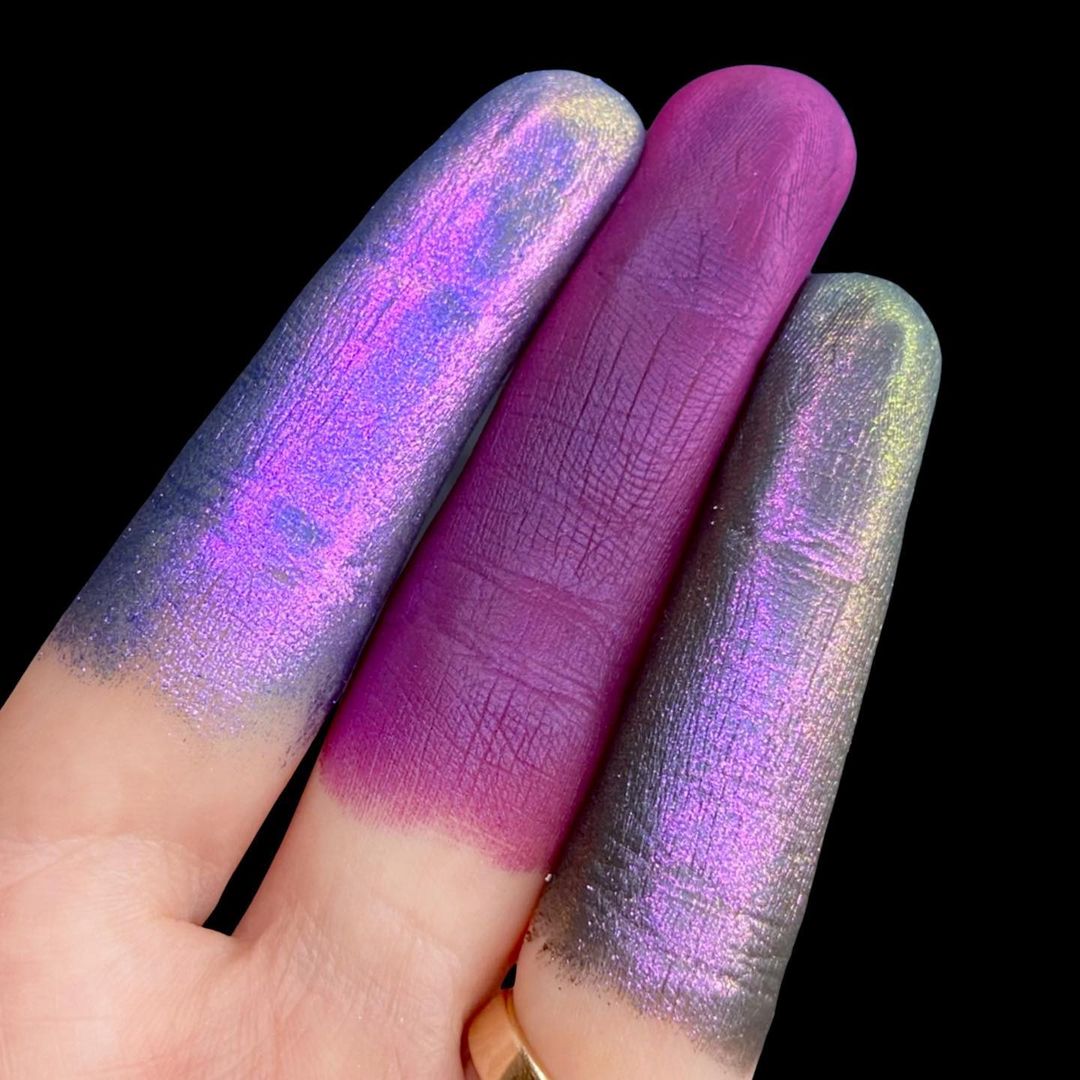 Unique & Bold Eyeshadow Palette - Vibrant Colors for Creative Makeup Looks | Perfect for Halloween, Cosplay & Artistic Expression