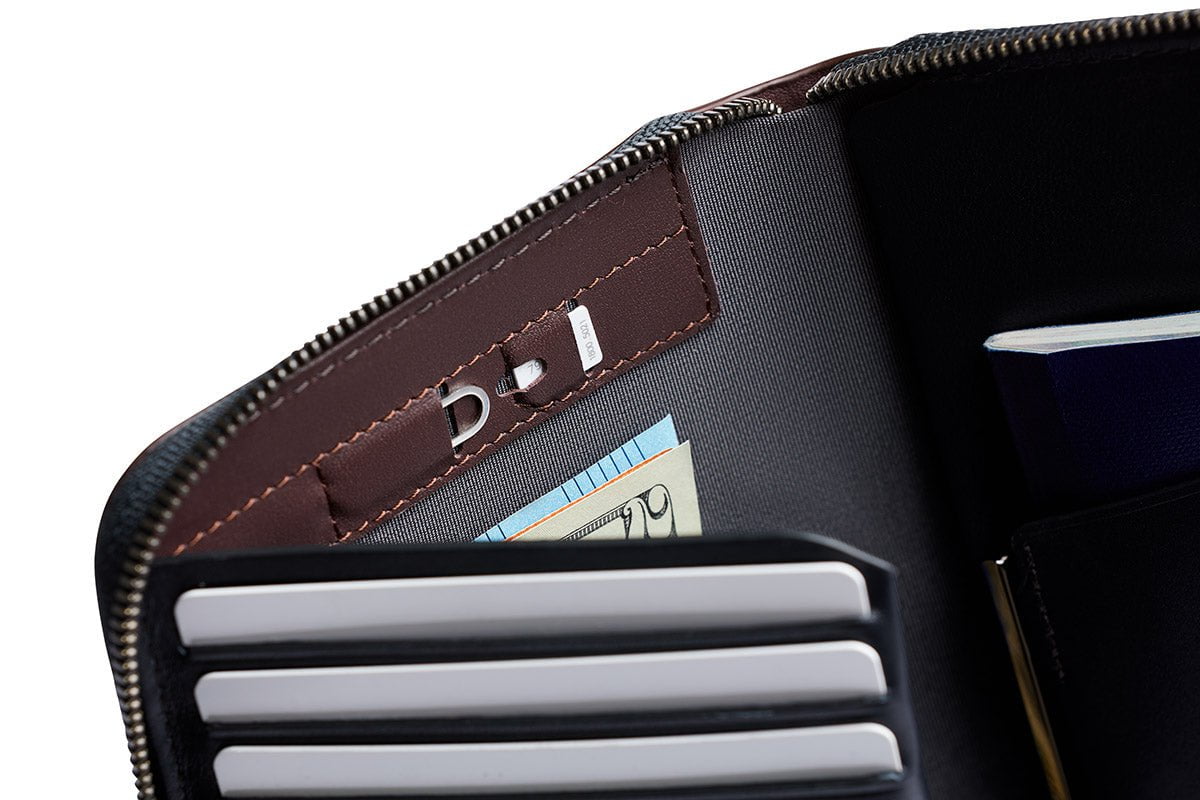 Bellroy Travel Folio Second Edition - Premium Leather Passport Holder & Travel Wallet for Men & Women - Perfect for Airports, Business Trips & International Travel
