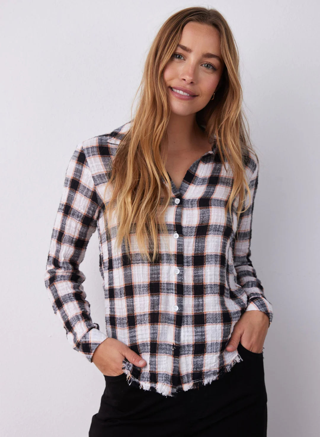 Stylish Frayed Hem Button Down Shirt - Black & White Checkered Plaid for Casual & Office Wear