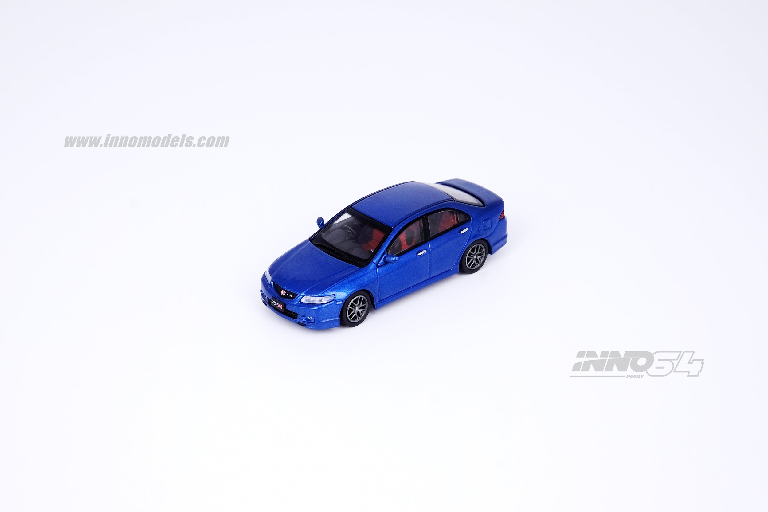 INNO Models 1:64 Scale Diecast Honda Accord Euro R (CL7) Artic Blue Pearl - Collectible Car Model for Display, Gifts & Racing Enthusiasts
