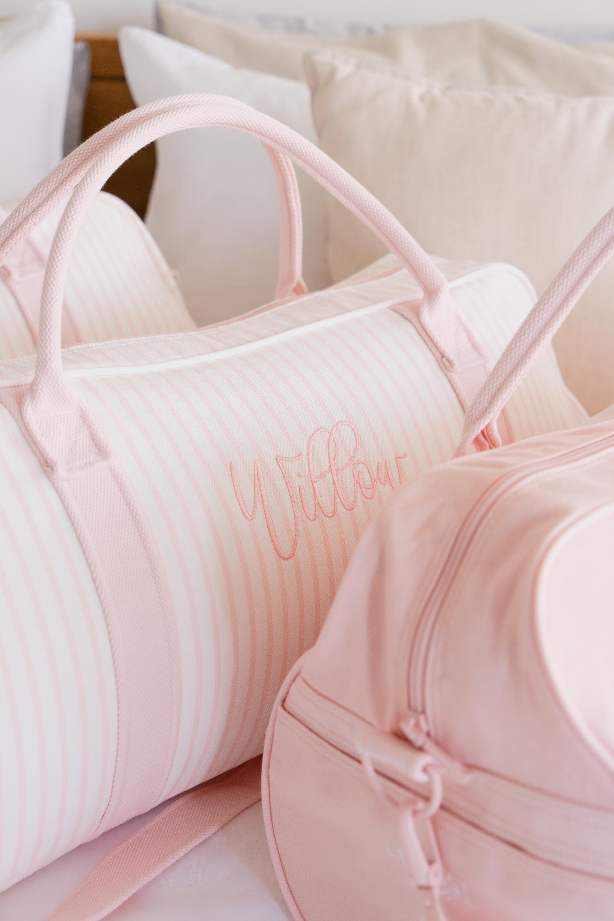Custom Personalized Duffle Bag - Monogrammed Travel Gym Bag for Men & Women - Perfect for Workouts, Travel & Sports Gear Storage