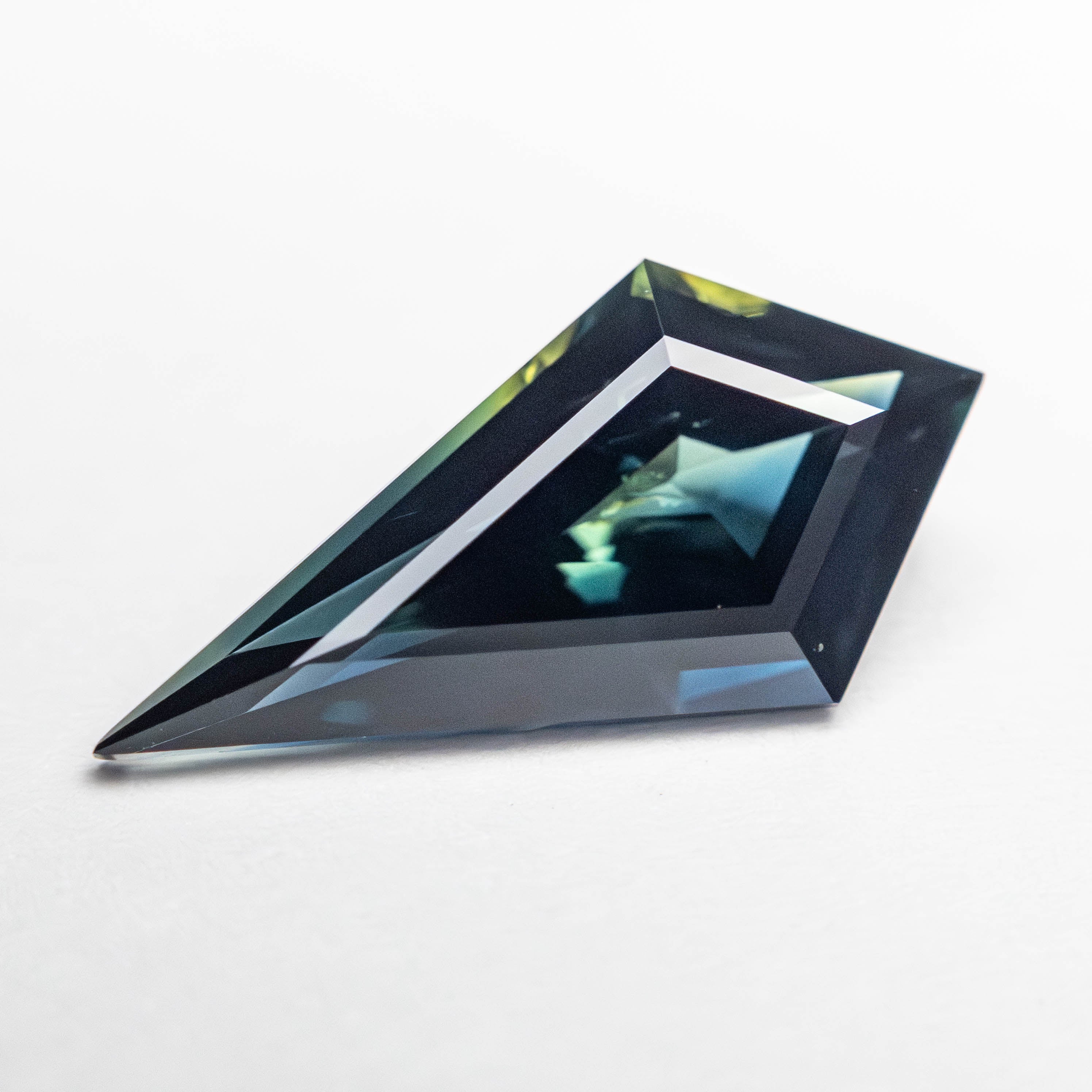 2.55ct Natural Blue Kite Step Cut Sapphire Gemstone - 14.81x7.47x4.31mm for Jewelry Making, Engagement Rings & Unique Gifts