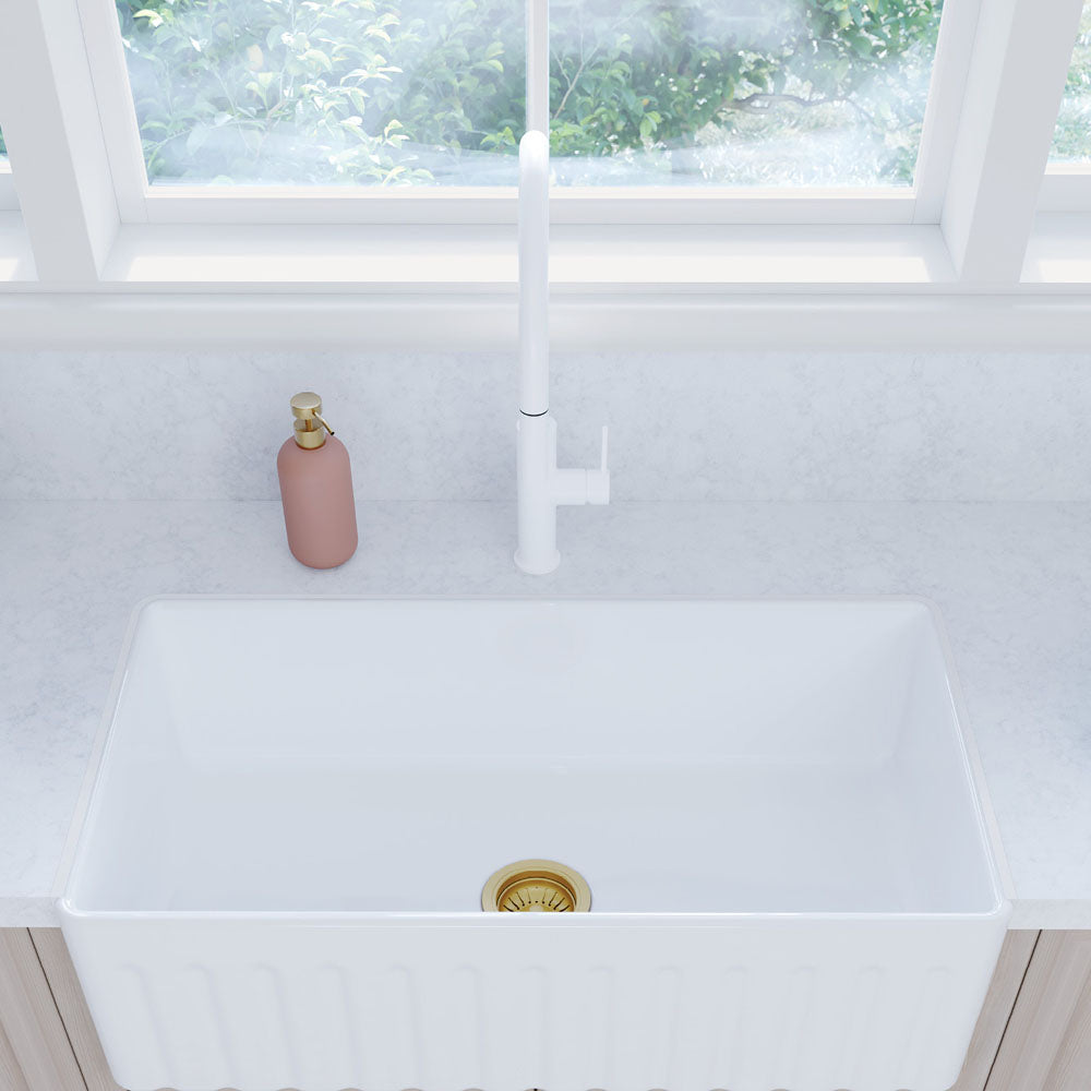 Fienza 228108MW Kaya Pull-Out Kitchen Sink Faucet in Matte White - Modern Single Handle Waterfall Sprayer for Home, Restaurant & Commercial Use