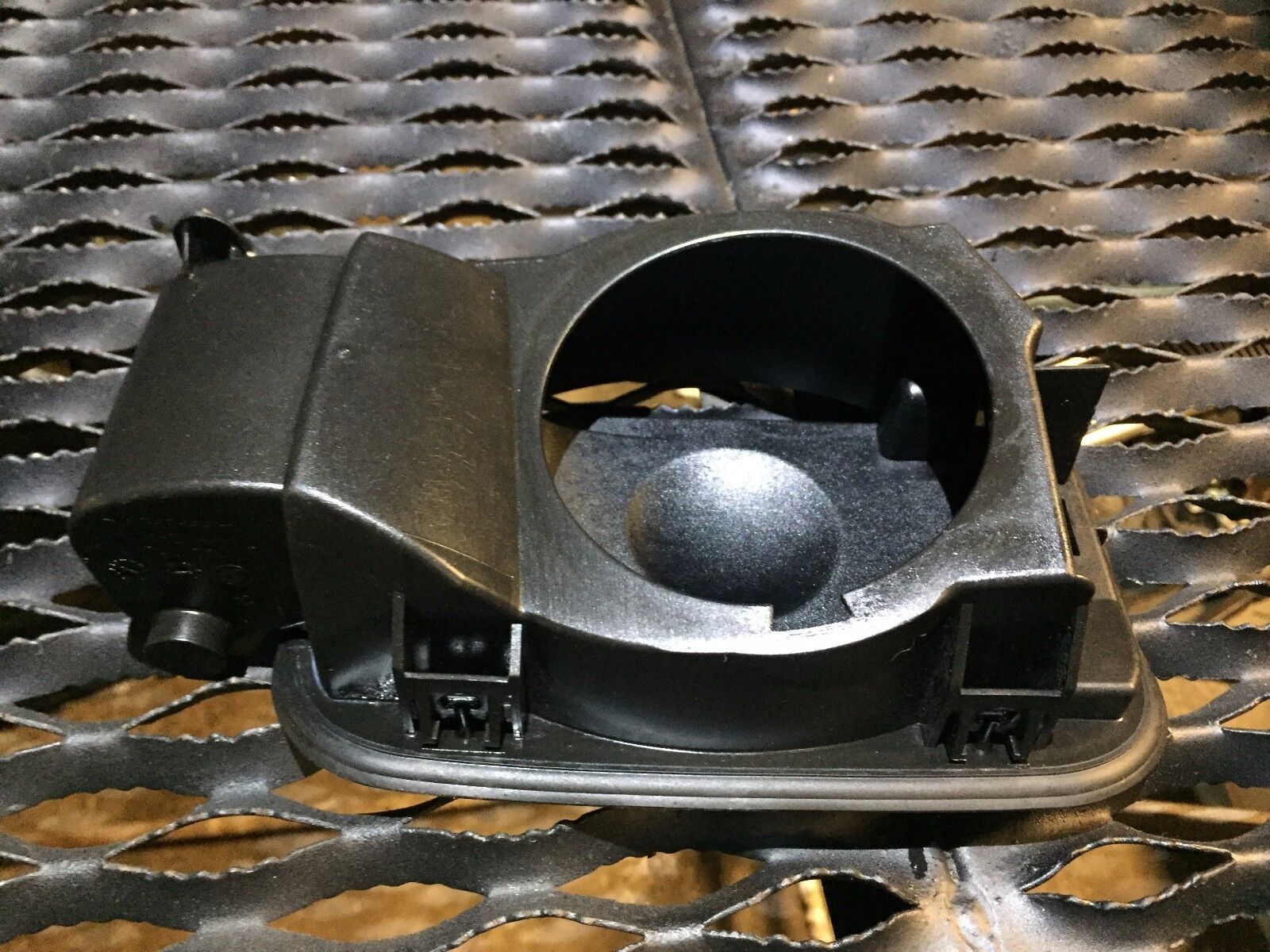 02 03 04 05 BMW E65 Fuel Tank Door Lid Carrier OEM Replacement Part - Perfect for Fuel Access & Maintenance