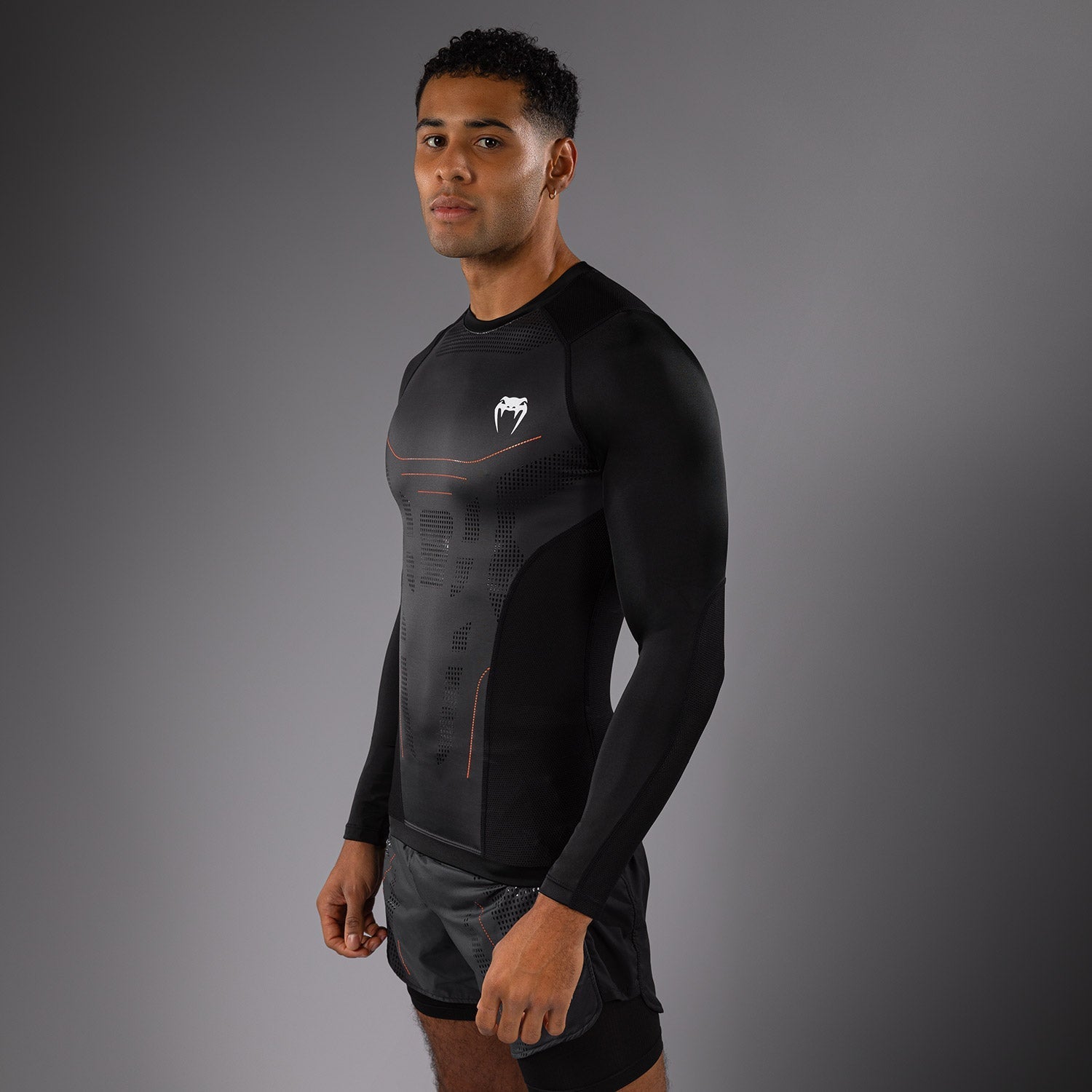 Venum Technical 3.0 Long Sleeve Rashguard - Graphite MMA & BJJ Training Shirt for Men - Moisture Wicking & Compression Fit for Grappling, Boxing & Martial Arts