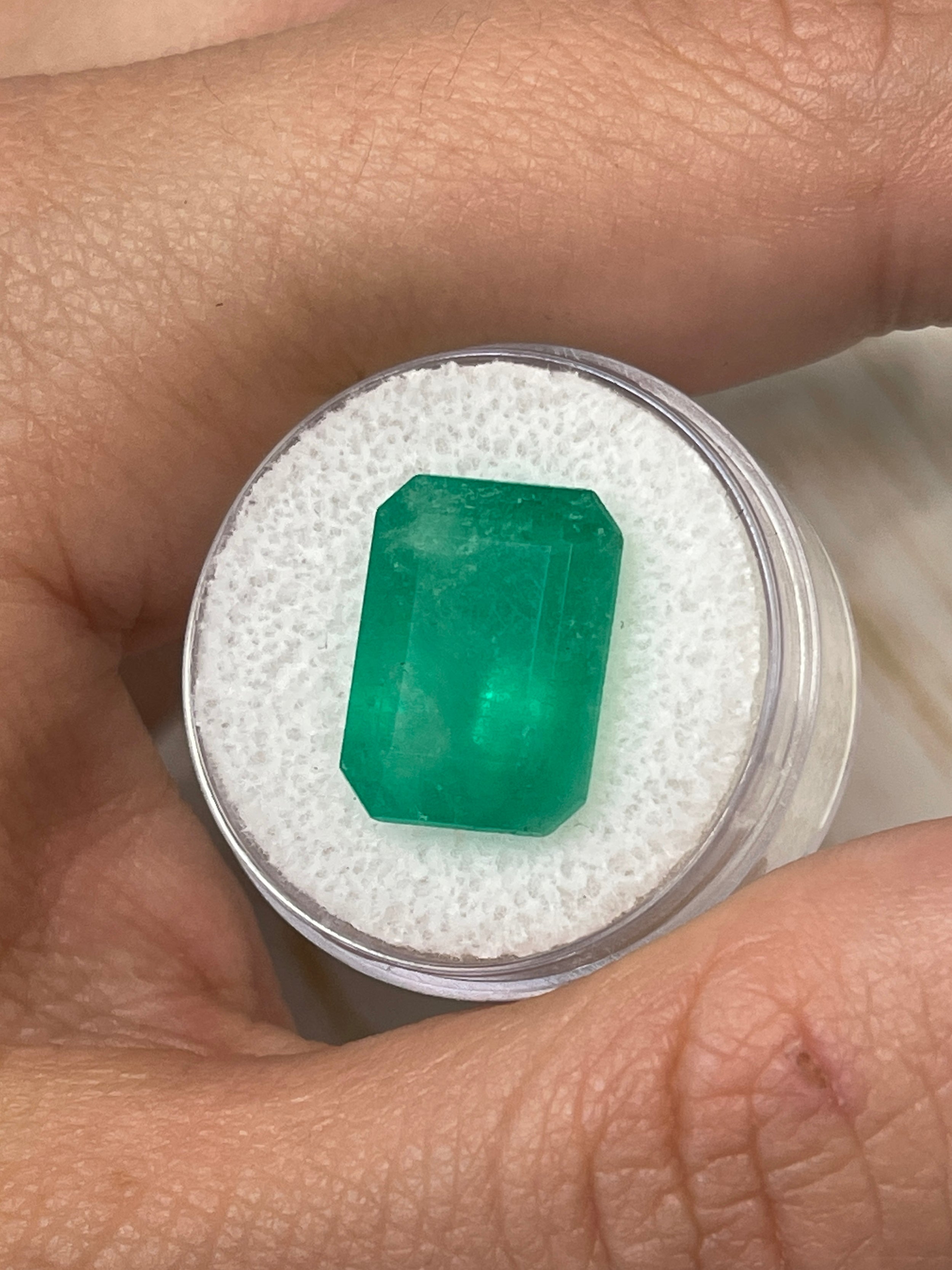 10.03 Carat Natural Colombian Emerald Loose Gemstone - 15.5x12mm Emerald Cut for Jewelry Making, Engagement Rings & Luxury Gifts