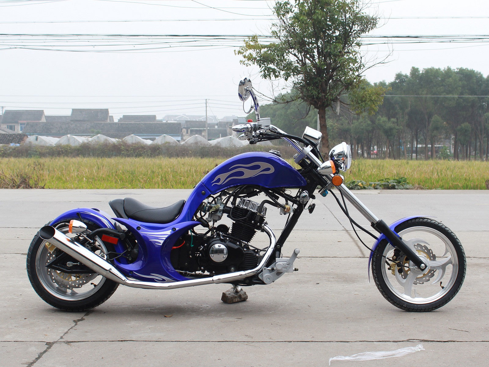 Venom Villain 250cc Chopper Motorcycle - 5-Speed Manual Transmission for Cruising & Adventure Riding