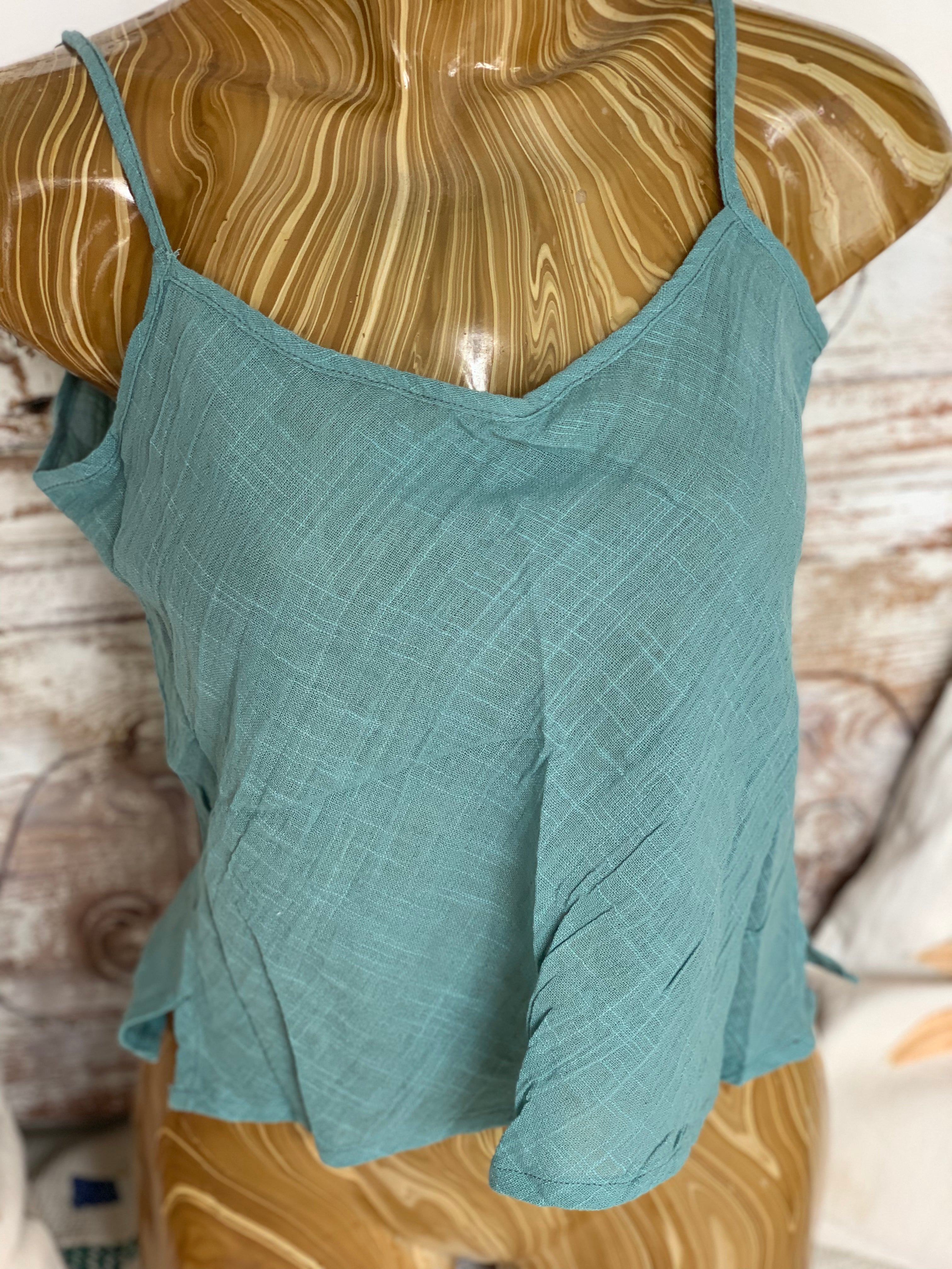 Emerald Green Linen Blouse for Women - Lightweight Summer Tops, Casual Boho Shirt, Perfect for Beach Outings & Date Nights
