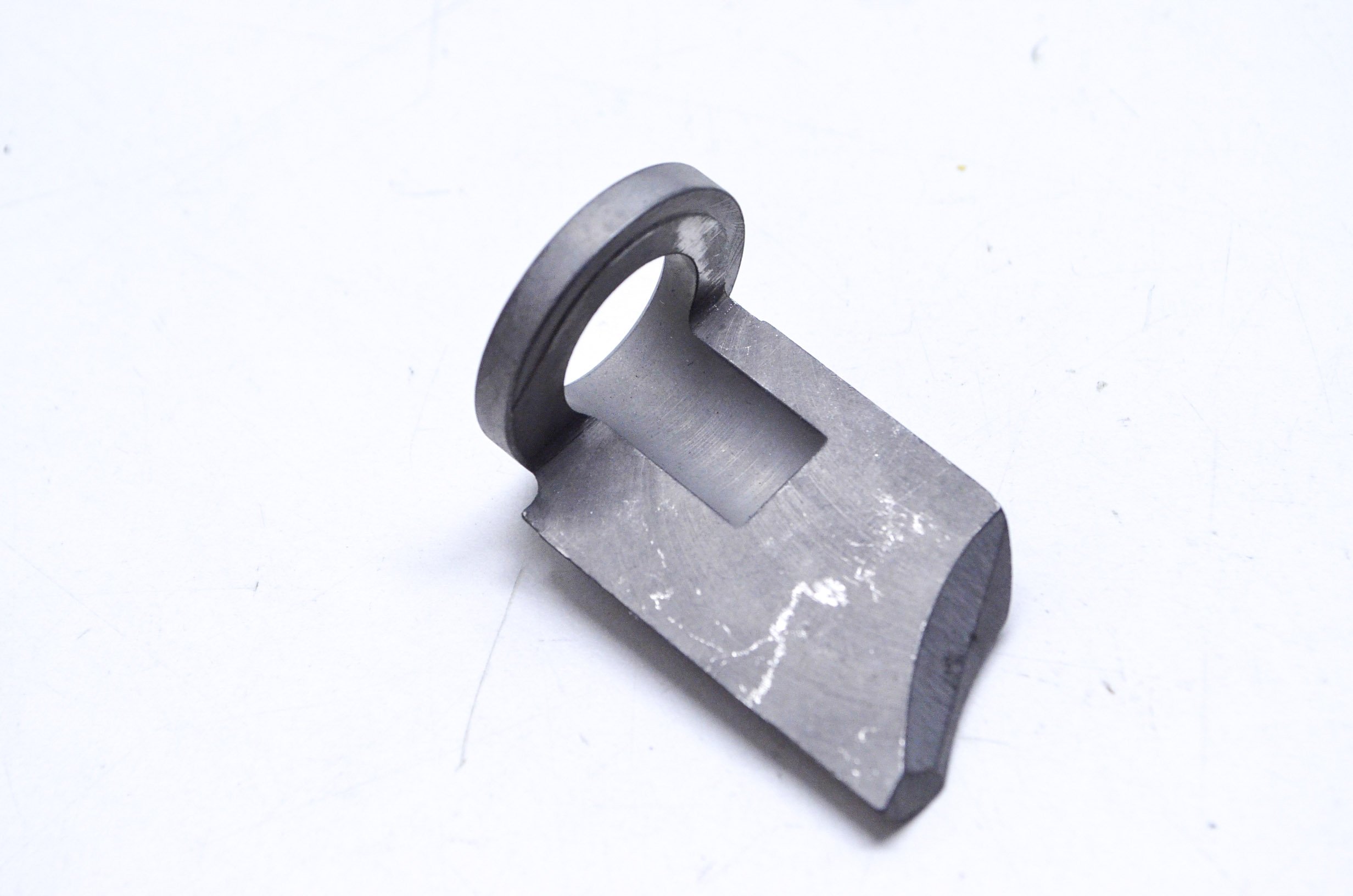 Right Hand Valve Guide - High Performance Replacement Part for Automotive Engines | Perfect for Engine Repair & Maintenance