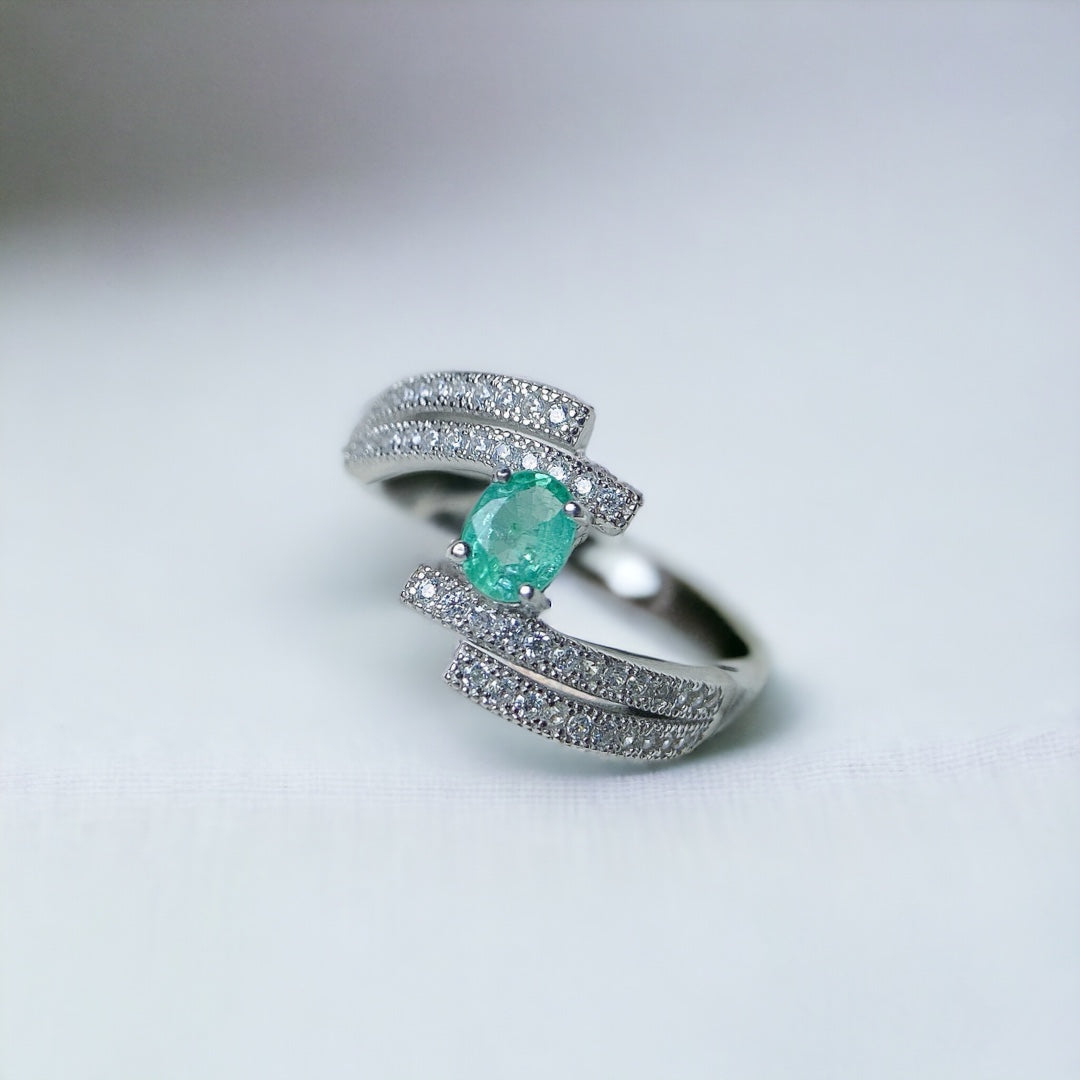 18K Platinum Emerald Statement Ring for Women - Elegant Green Gemstone Jewelry for Engagement, Wedding & Special Occasions | NS2405