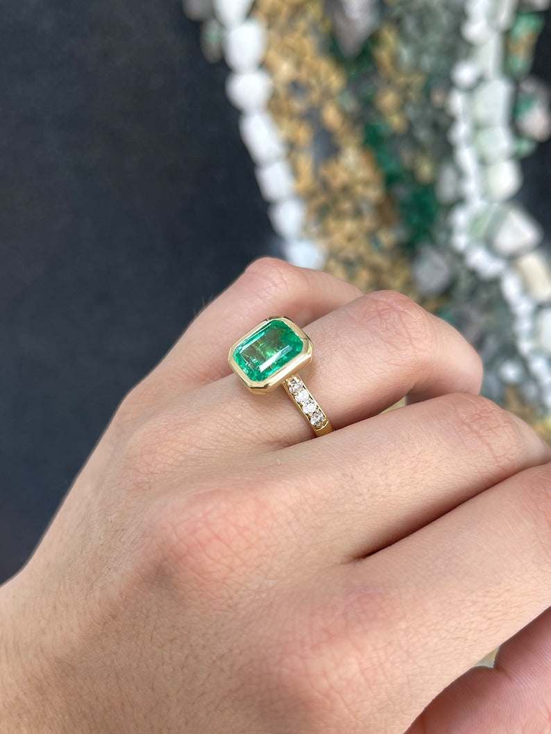 5.50tcw 18K Gold Emerald and Diamond Bezel Set Solitaire Engagement Ring for Women - Perfect for Proposals, Weddings, and Anniversary Gifts