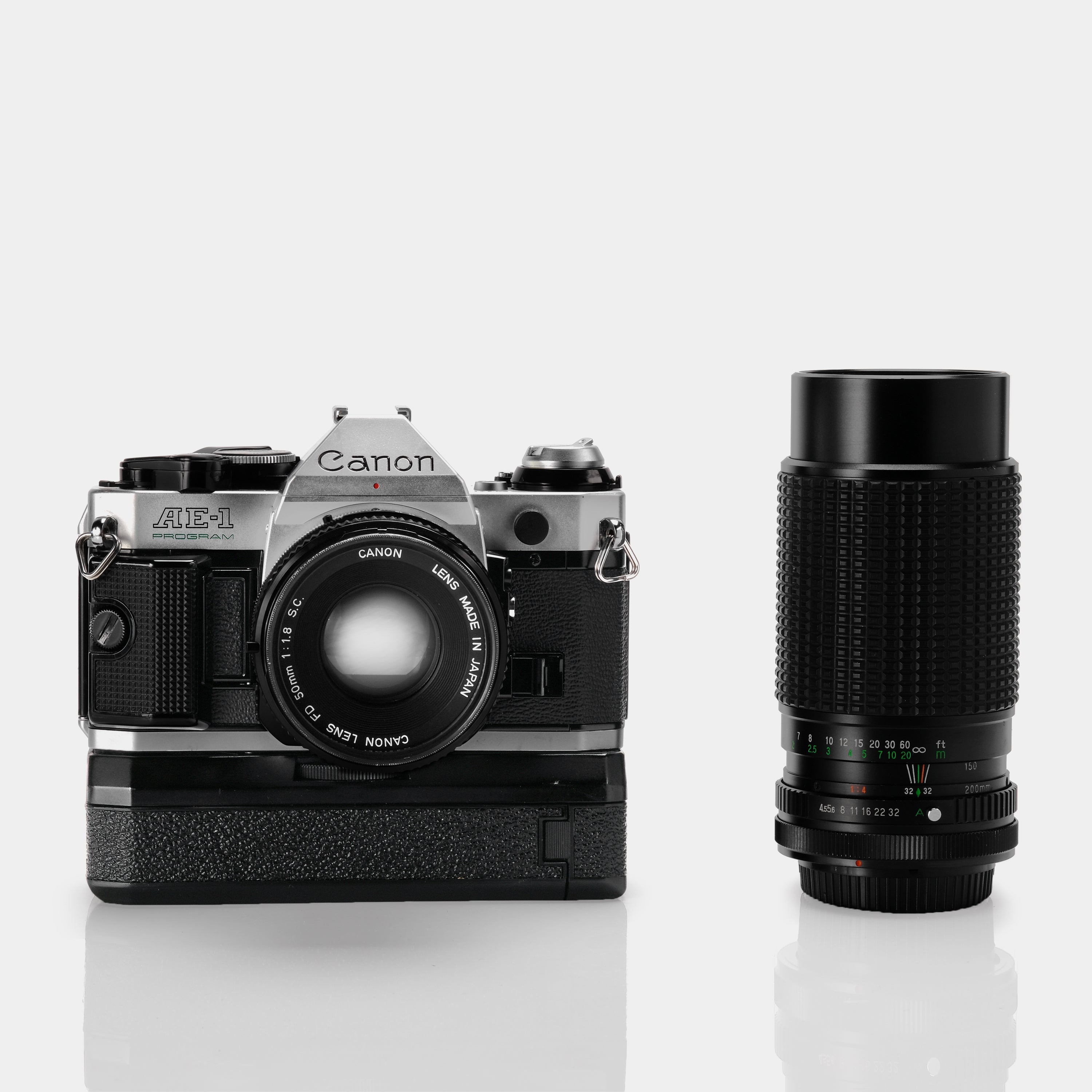 Canon AE-1 Program SLR 35mm Film Camera with 50mm Lens - Vintage 35mm Film Camera for Photography Enthusiasts - Perfect for Street Photography, Travel & Film Photography Projects