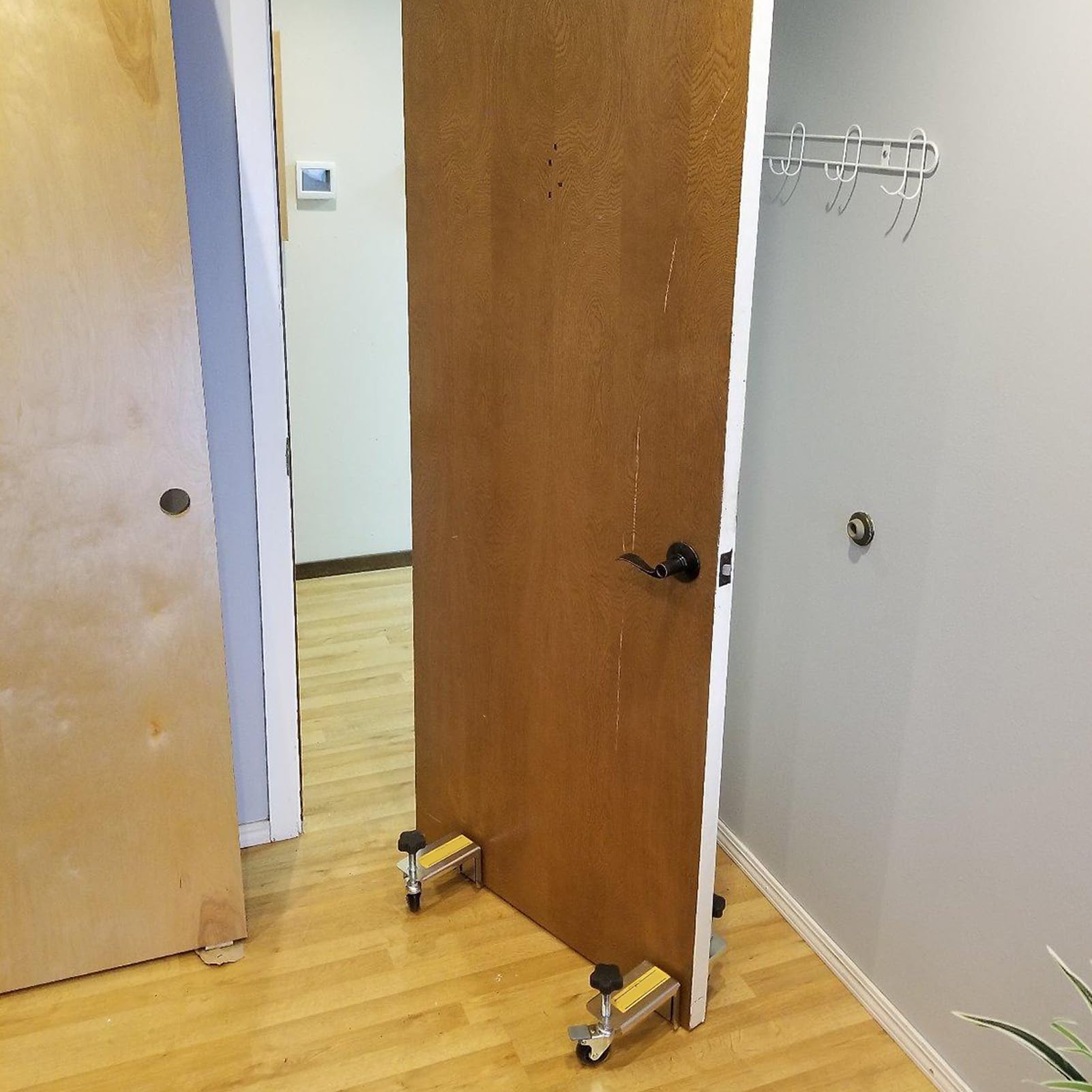 Heavy Duty Door Installation Tool Kit - 500lbs Capacity Door Lifter Dolly with Non-Slip Mat for 2-1/4 Inch Thick Doors - Complete Hands-Free Door Install Kit for Home Improvement & Professional Use